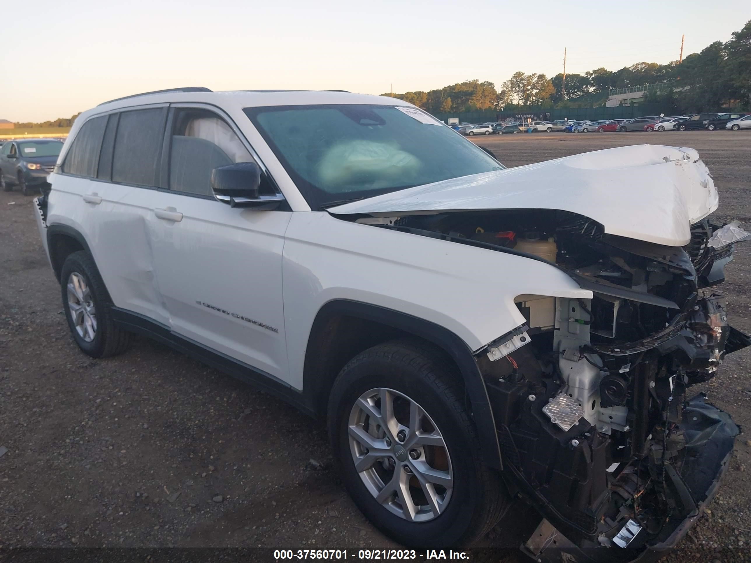 Photo 11 VIN: 1C4RJHBG7N8620043 - JEEP GRAND CHEROKEE 