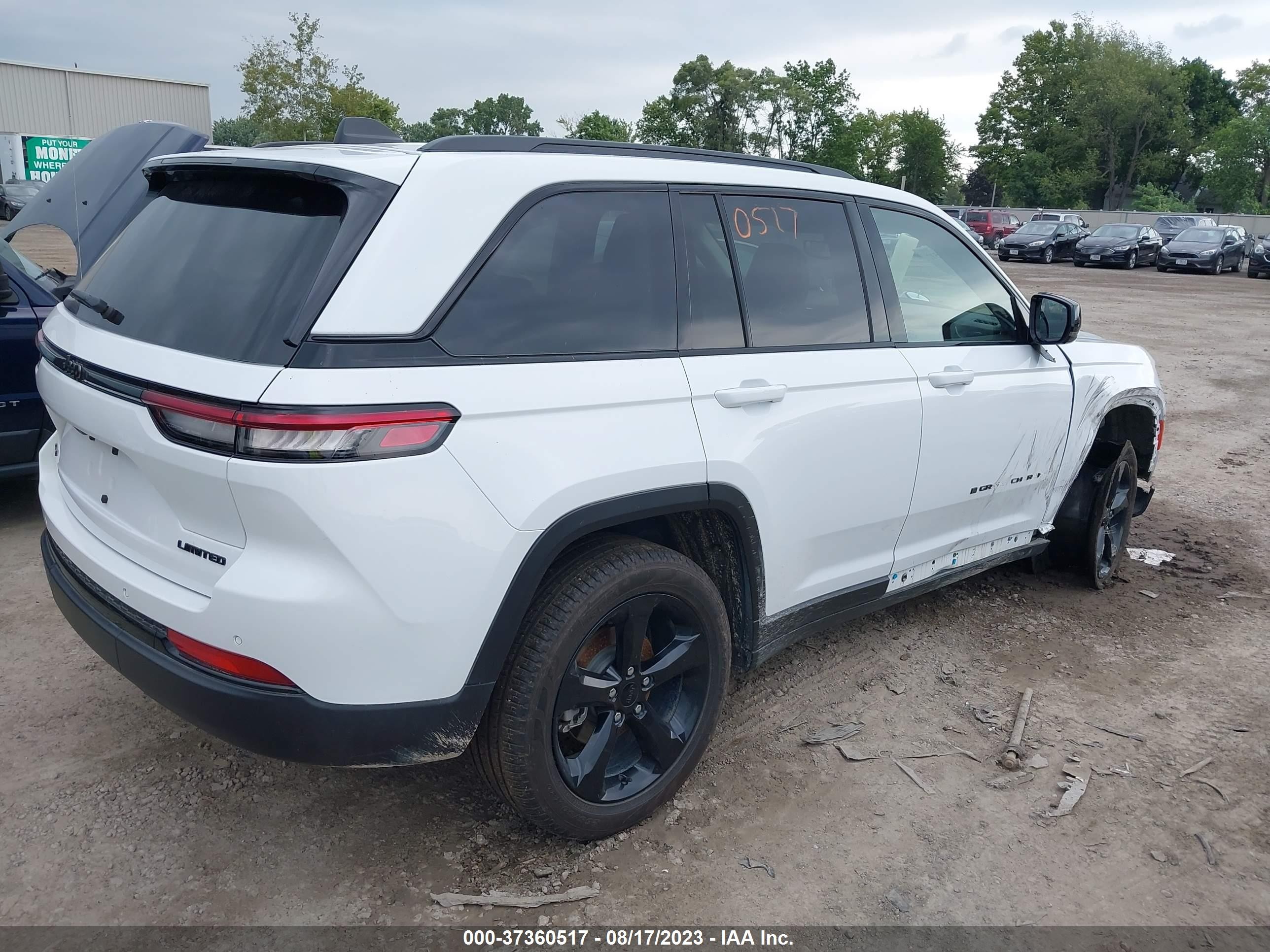 Photo 3 VIN: 1C4RJHBG7PC500985 - JEEP GRAND CHEROKEE 