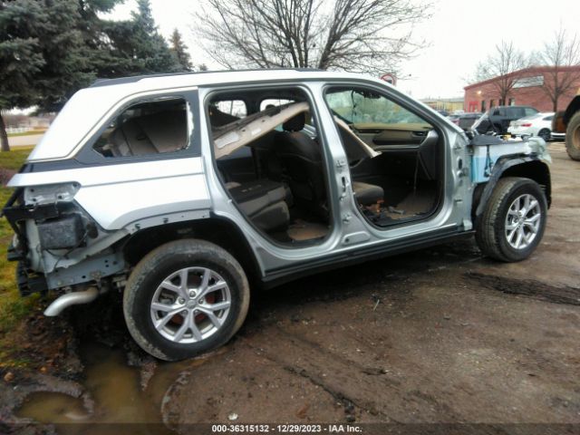 Photo 3 VIN: 1C4RJHBG8N8635537 - JEEP GRAND CHEROKEE 