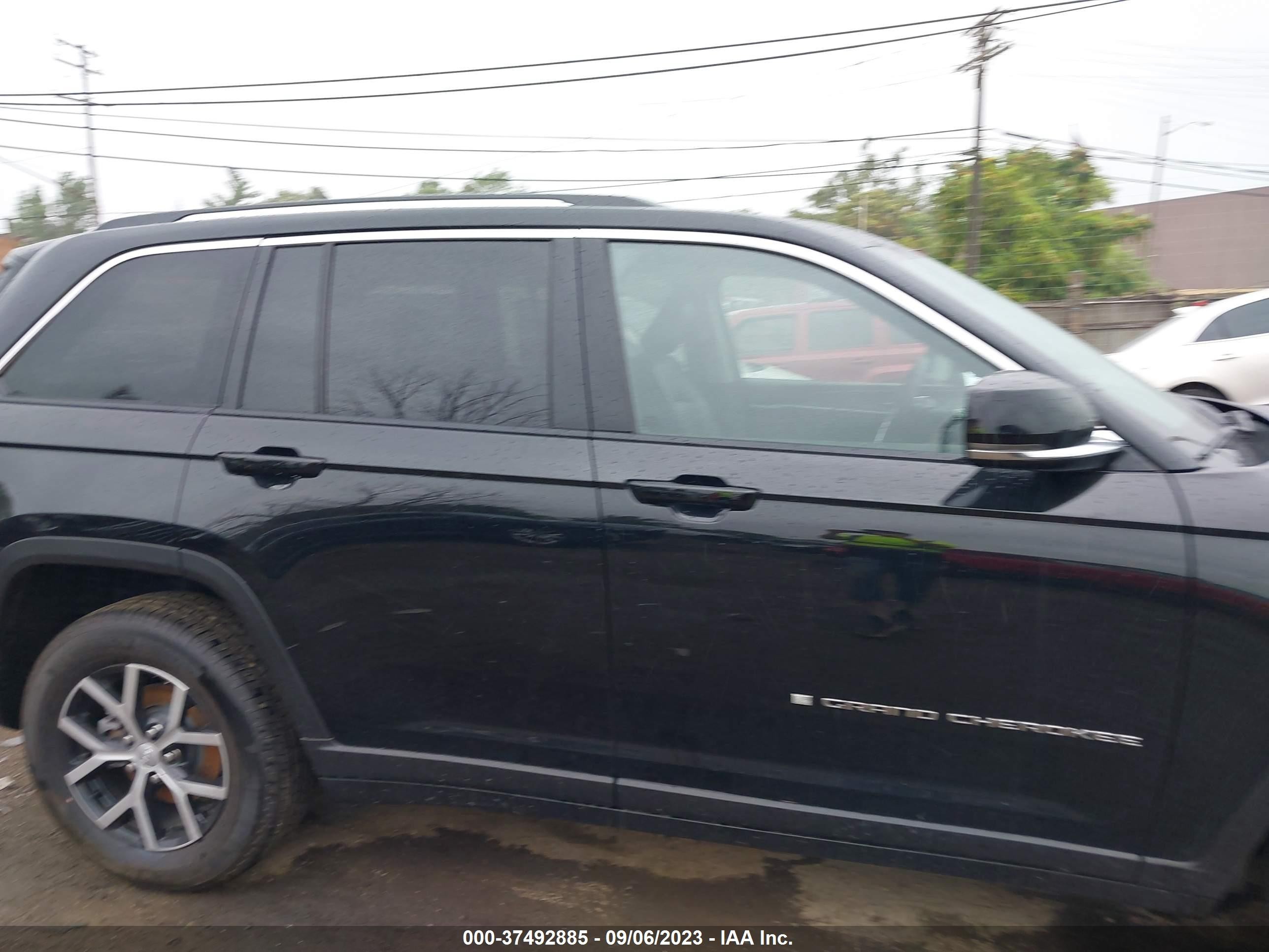 Photo 12 VIN: 1C4RJHBG8PC647199 - JEEP GRAND CHEROKEE 