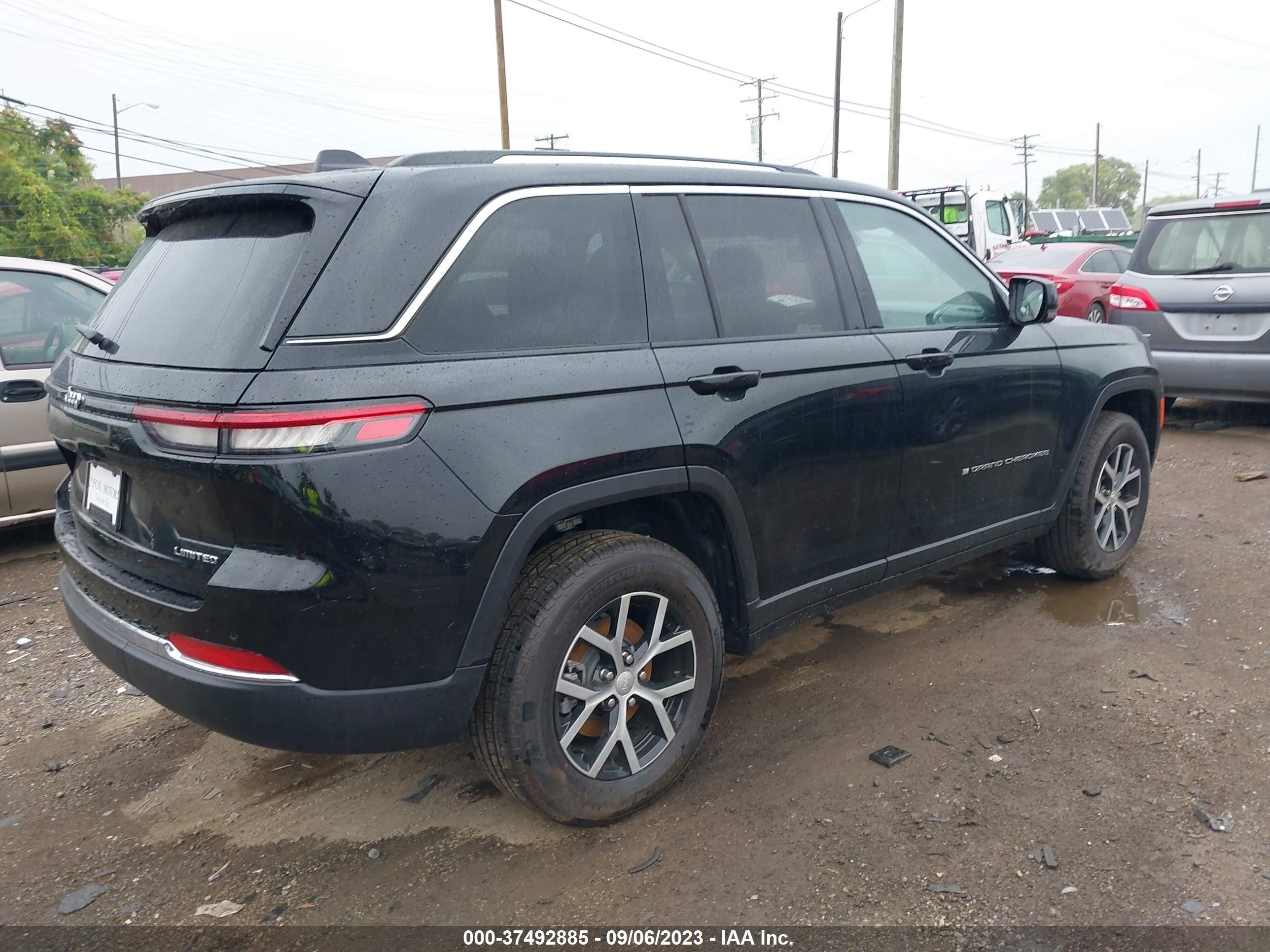 Photo 3 VIN: 1C4RJHBG8PC647199 - JEEP GRAND CHEROKEE 