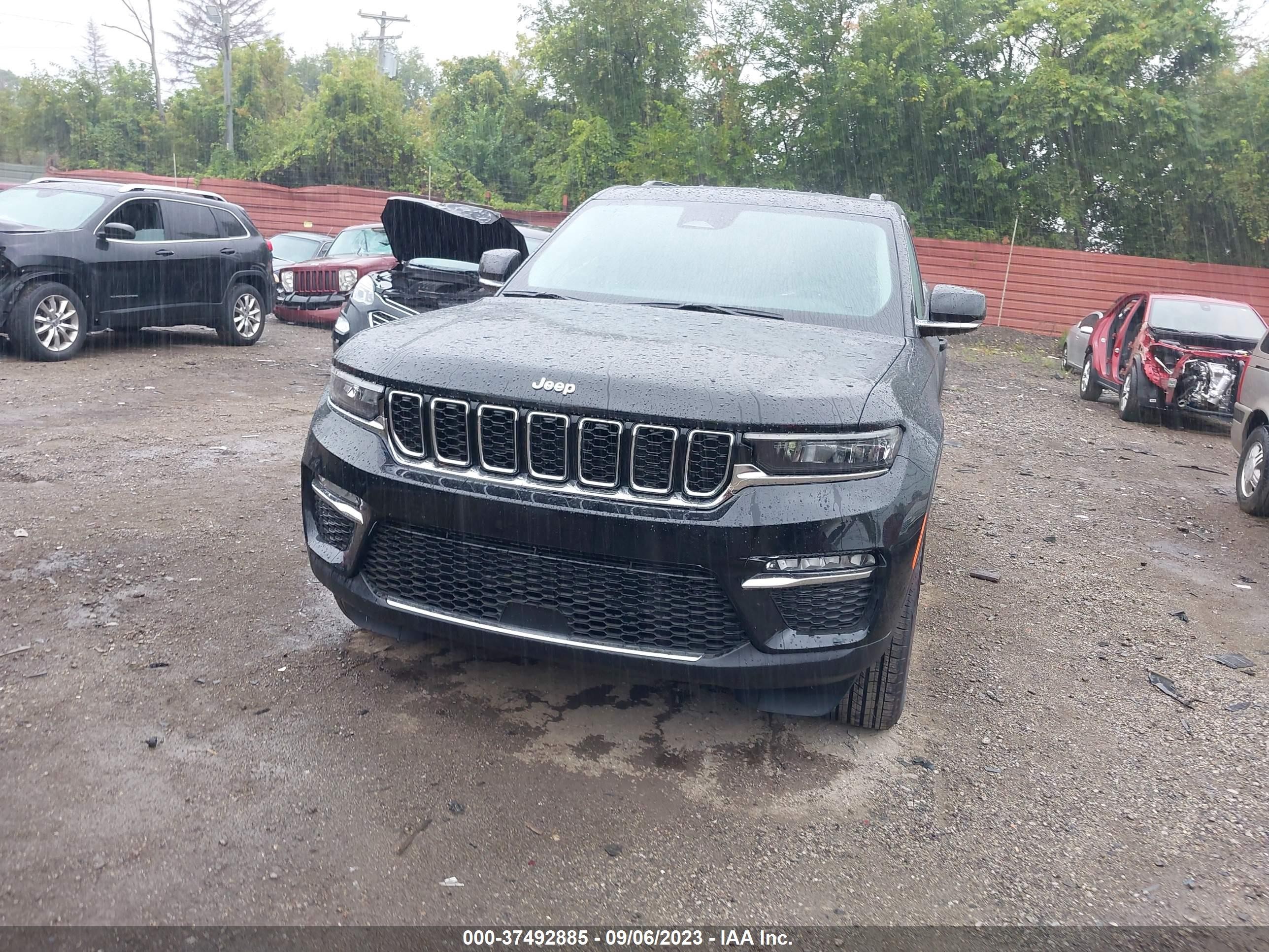 Photo 5 VIN: 1C4RJHBG8PC647199 - JEEP GRAND CHEROKEE 