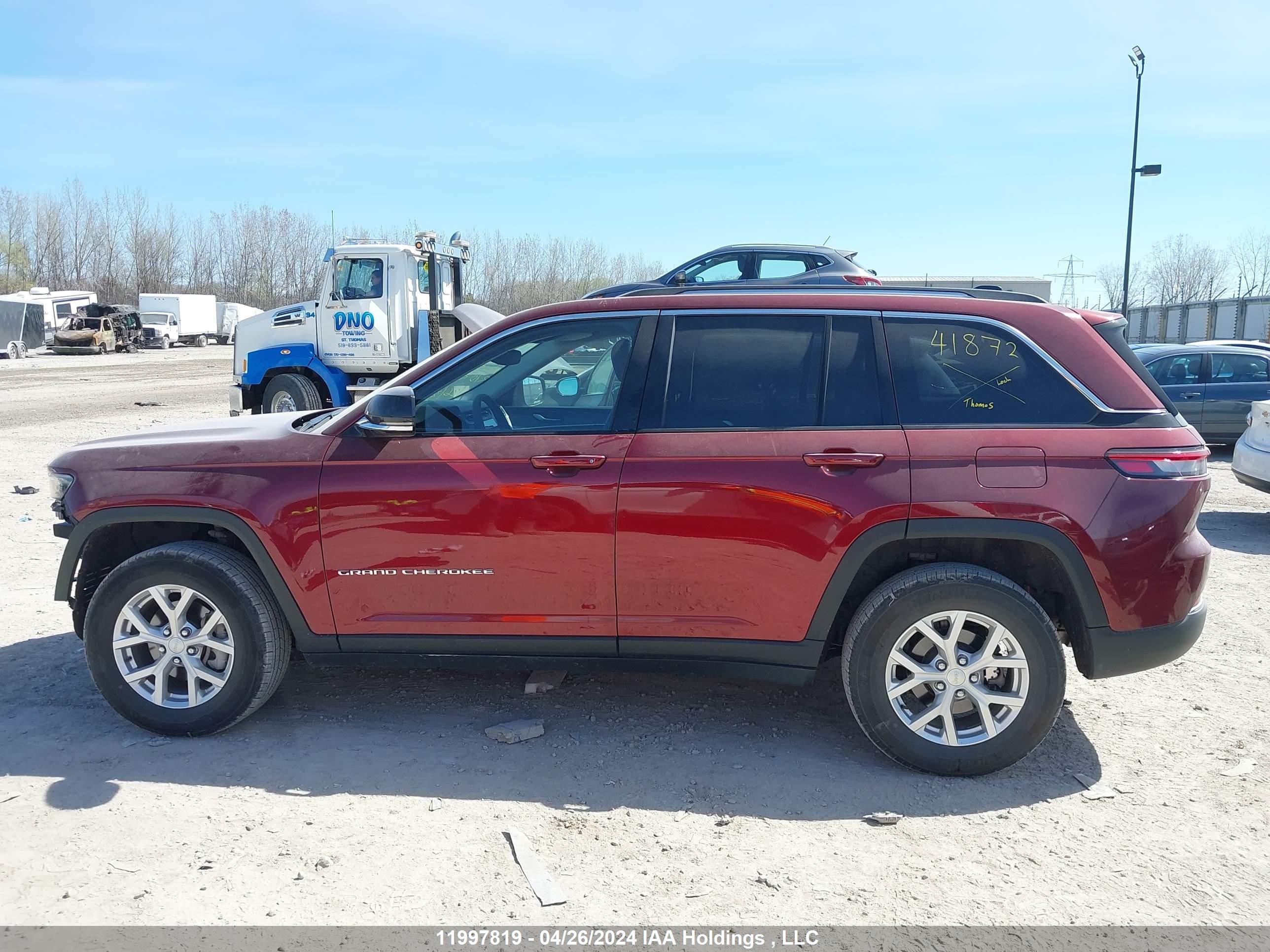 Photo 14 VIN: 1C4RJHBG9PC539626 - JEEP GRAND CHEROKEE 