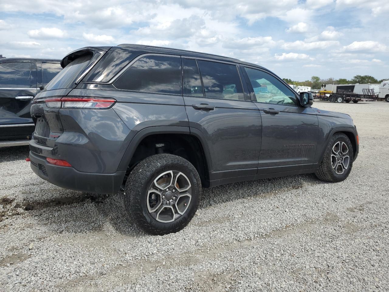 Photo 2 VIN: 1C4RJHCG5N8626678 - JEEP GRAND CHEROKEE 