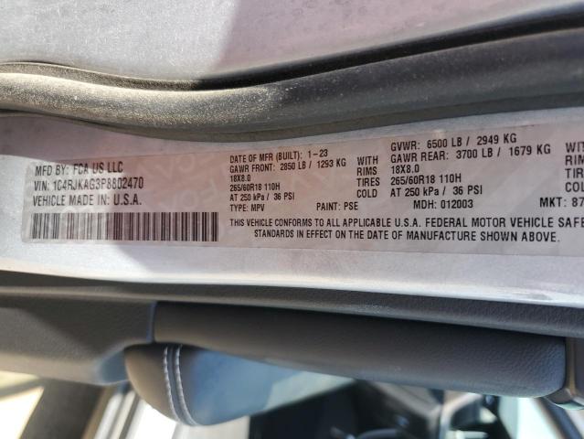 Photo 12 VIN: 1C4RJKAG3P8802470 - JEEP GRAND CHEROKEE 