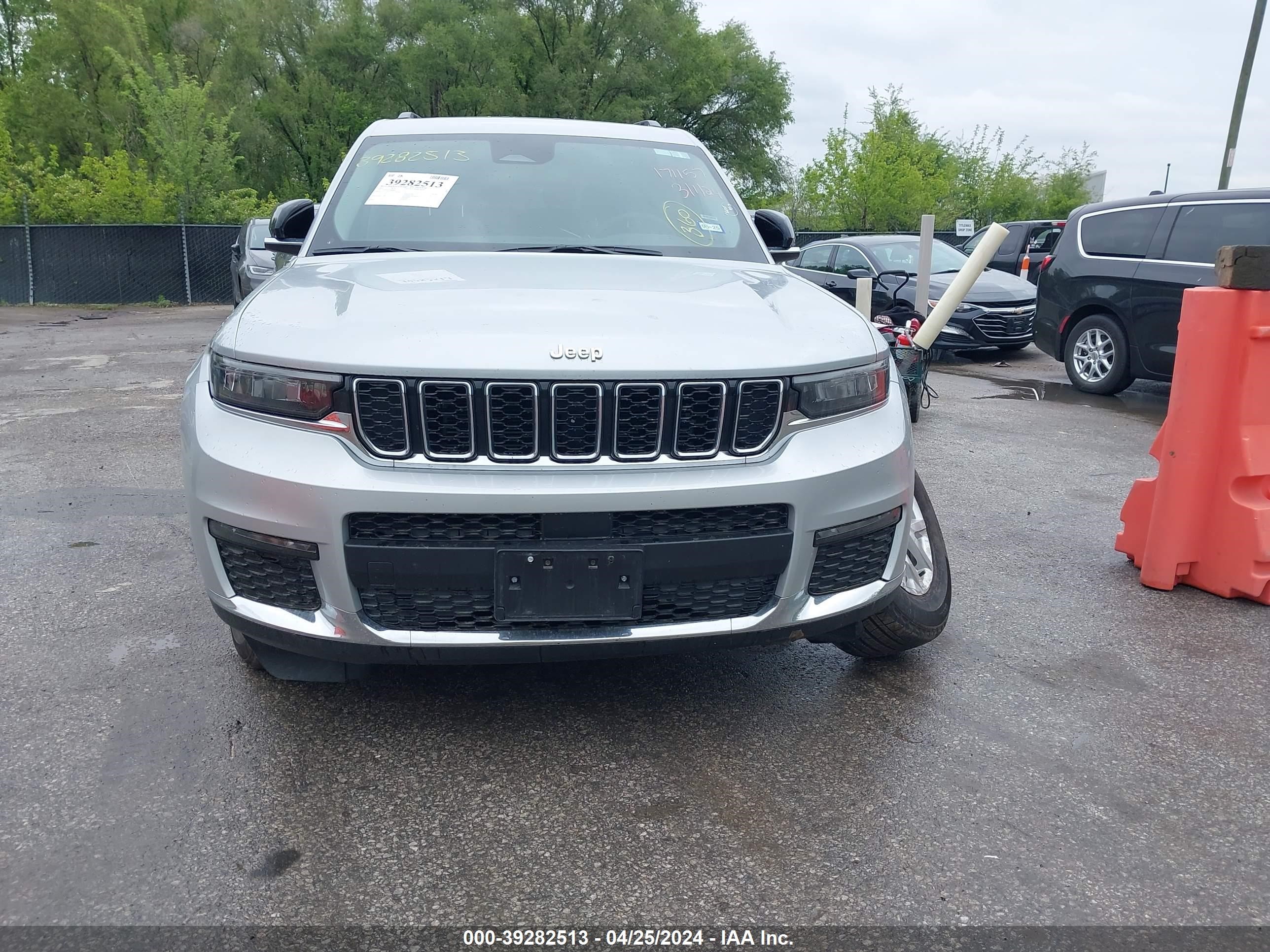 Photo 12 VIN: 1C4RJKBG3P8886367 - JEEP GRAND CHEROKEE 