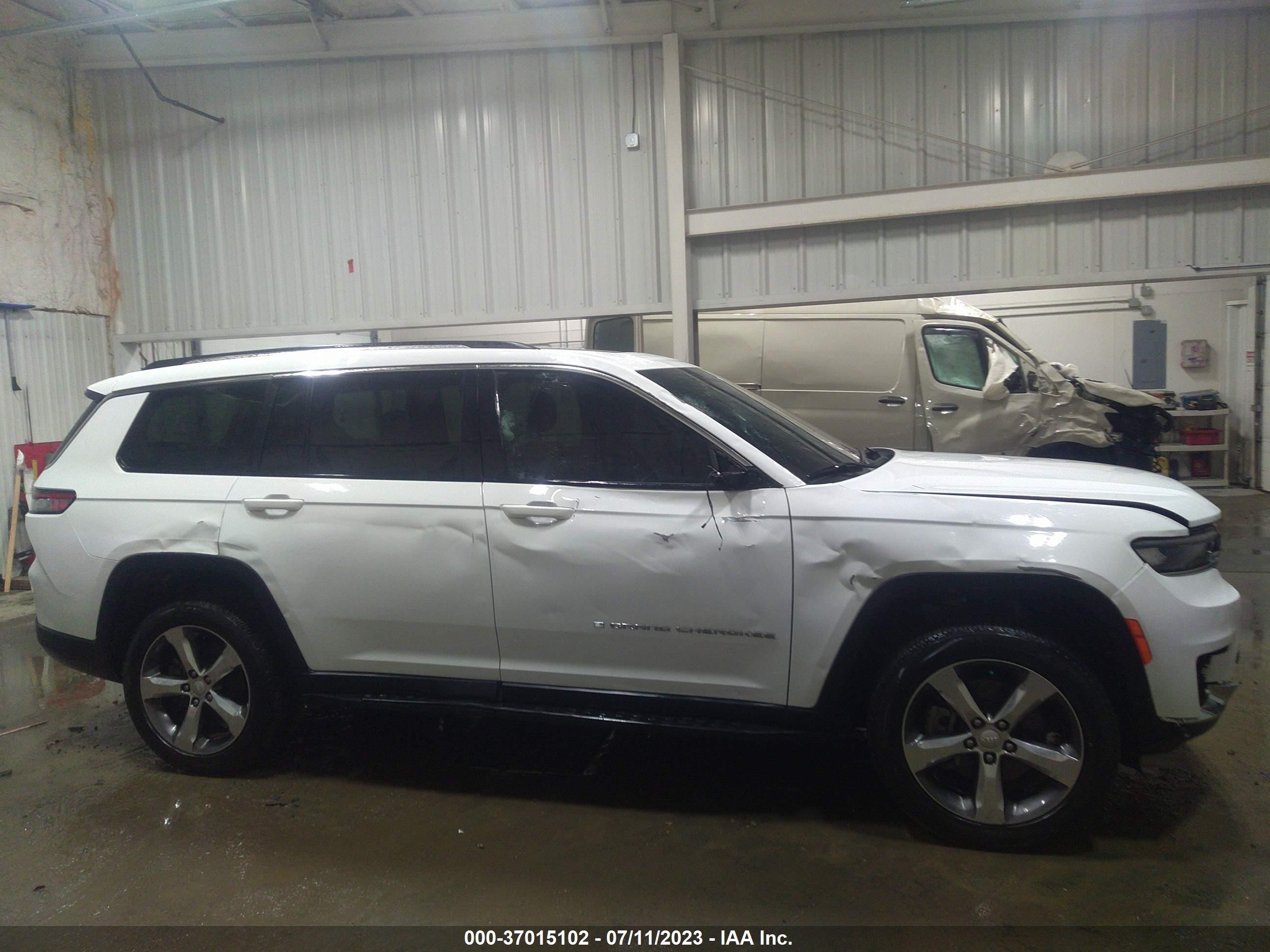 Photo 12 VIN: 1C4RJKBG5M8200938 - JEEP GRAND CHEROKEE 