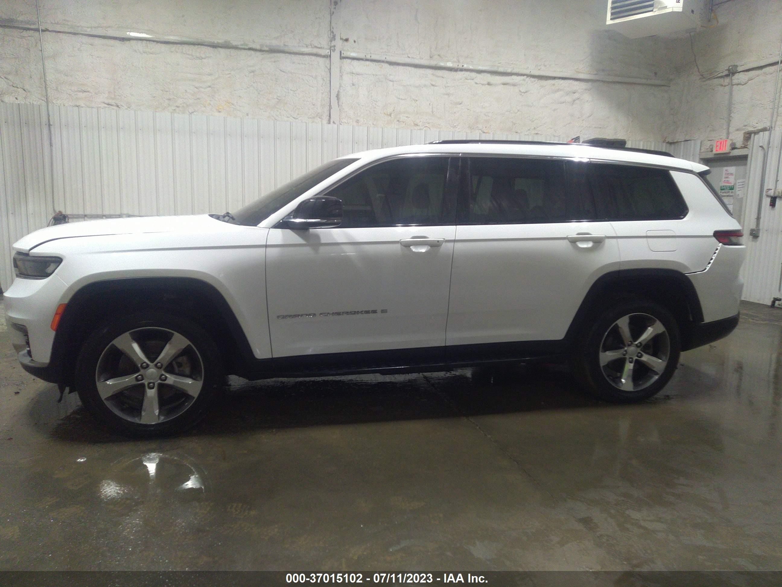 Photo 13 VIN: 1C4RJKBG5M8200938 - JEEP GRAND CHEROKEE 