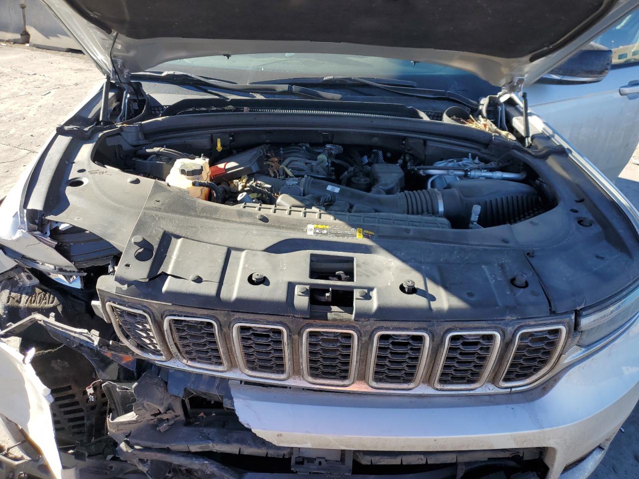 Photo 11 VIN: 1C4RJKBG6M8109614 - JEEP GRAND CHEROKEE 