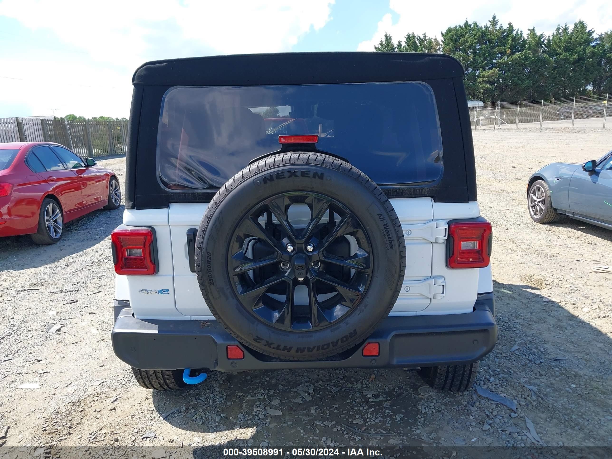 Photo 15 VIN: 1C4RJXP67RW211617 - JEEP WRANGLER 