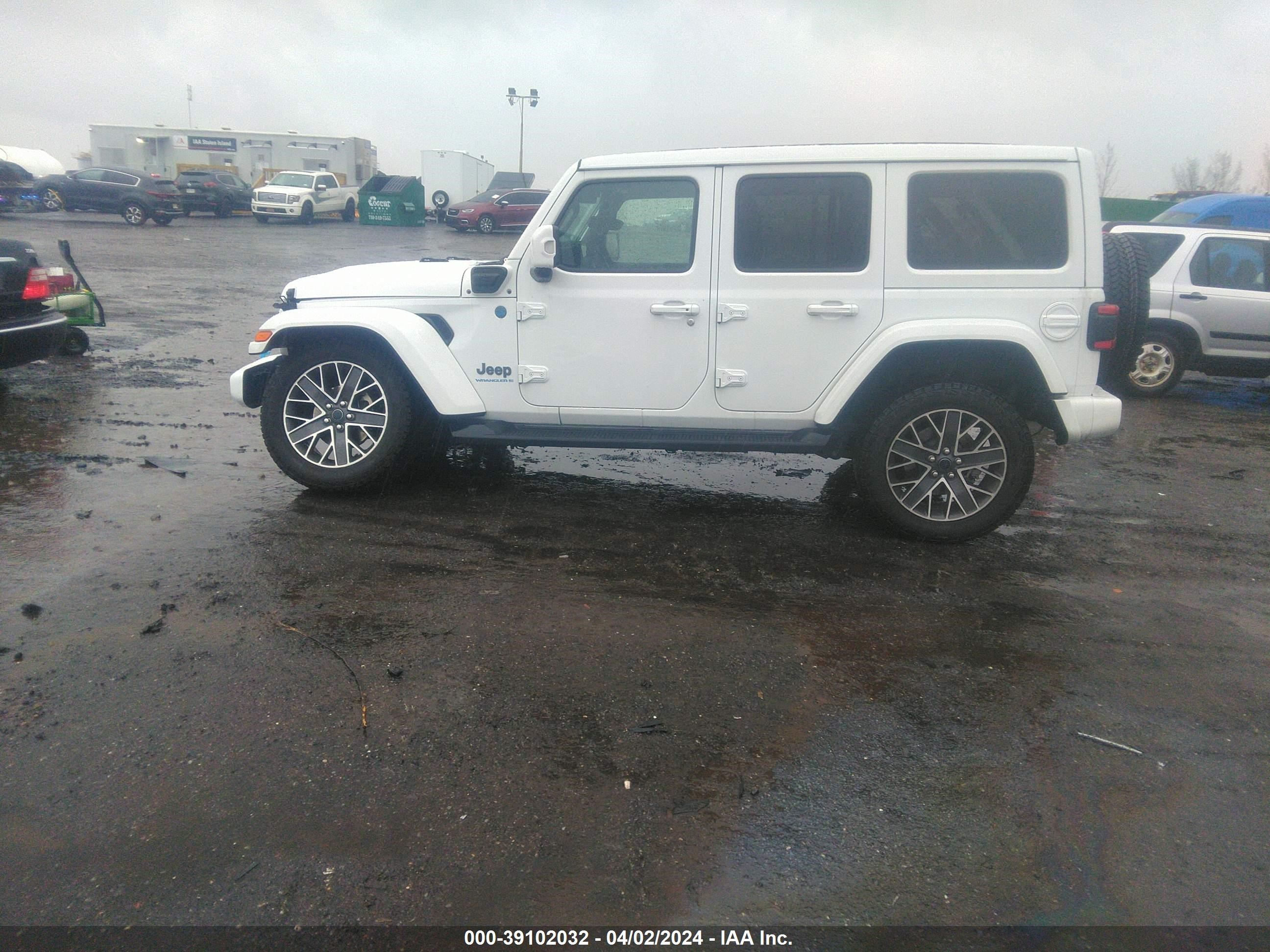 Photo 13 VIN: 1C4RJXU61RW175511 - JEEP WRANGLER 