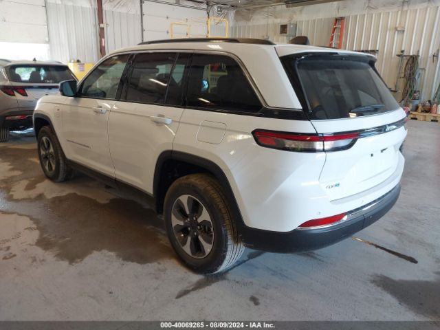 Photo 2 VIN: 1C4RJYB60RC206760 - JEEP GRAND CHEROKEE 