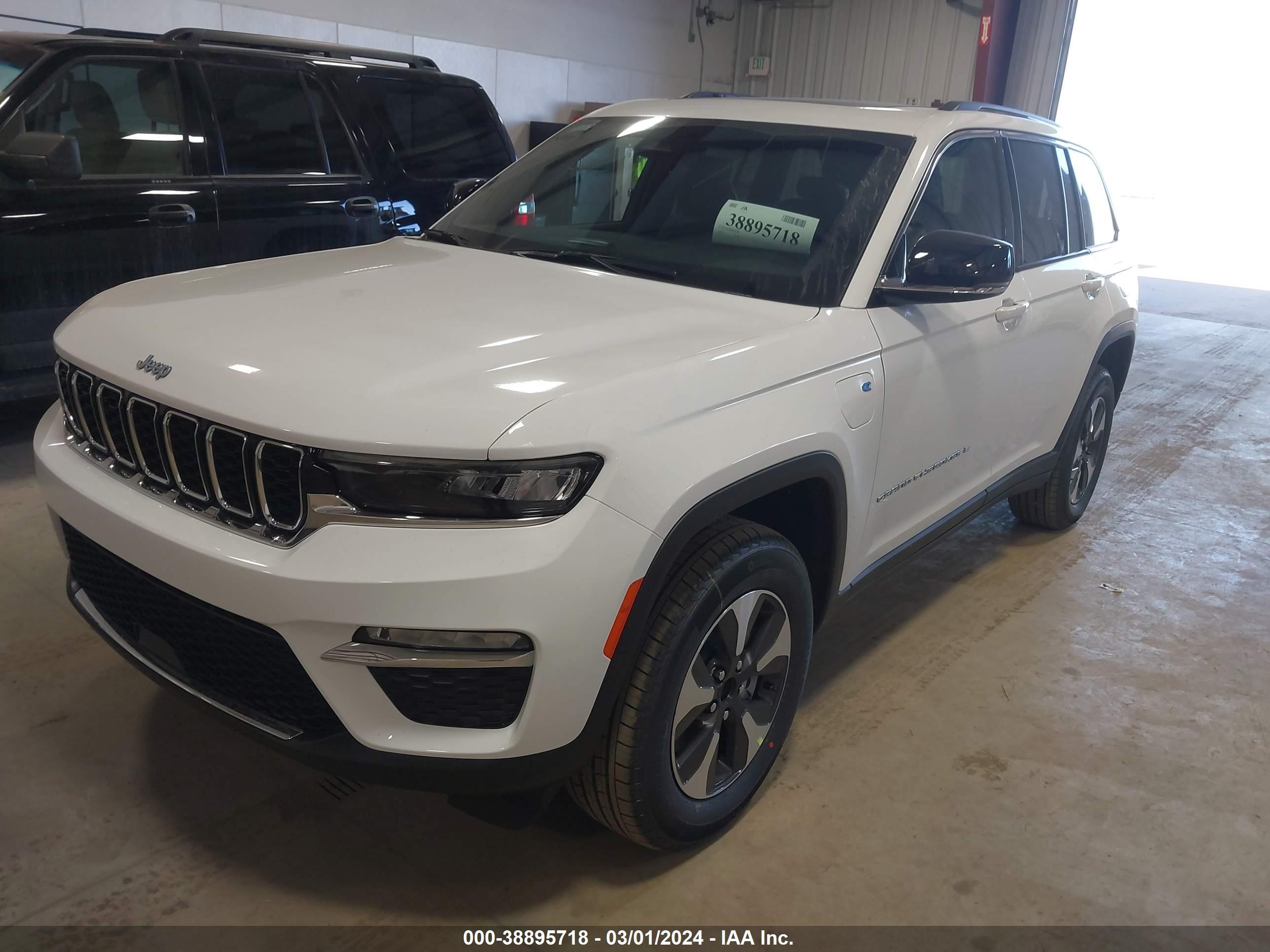 Photo 1 VIN: 1C4RJYB64RC148863 - JEEP GRAND CHEROKEE 