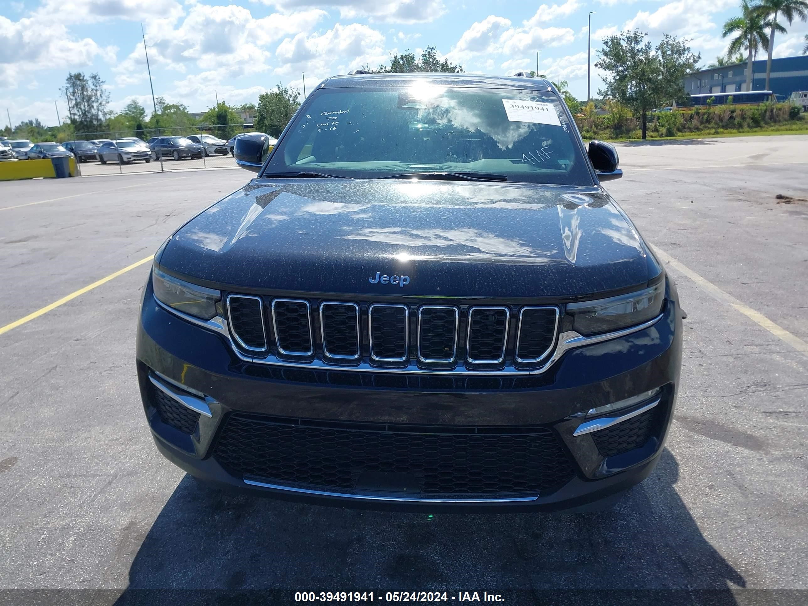 Photo 11 VIN: 1C4RJYB66RC121034 - JEEP GRAND CHEROKEE 