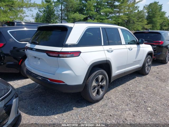 Photo 3 VIN: 1C4RJYB68RC206702 - JEEP GRAND CHEROKEE 