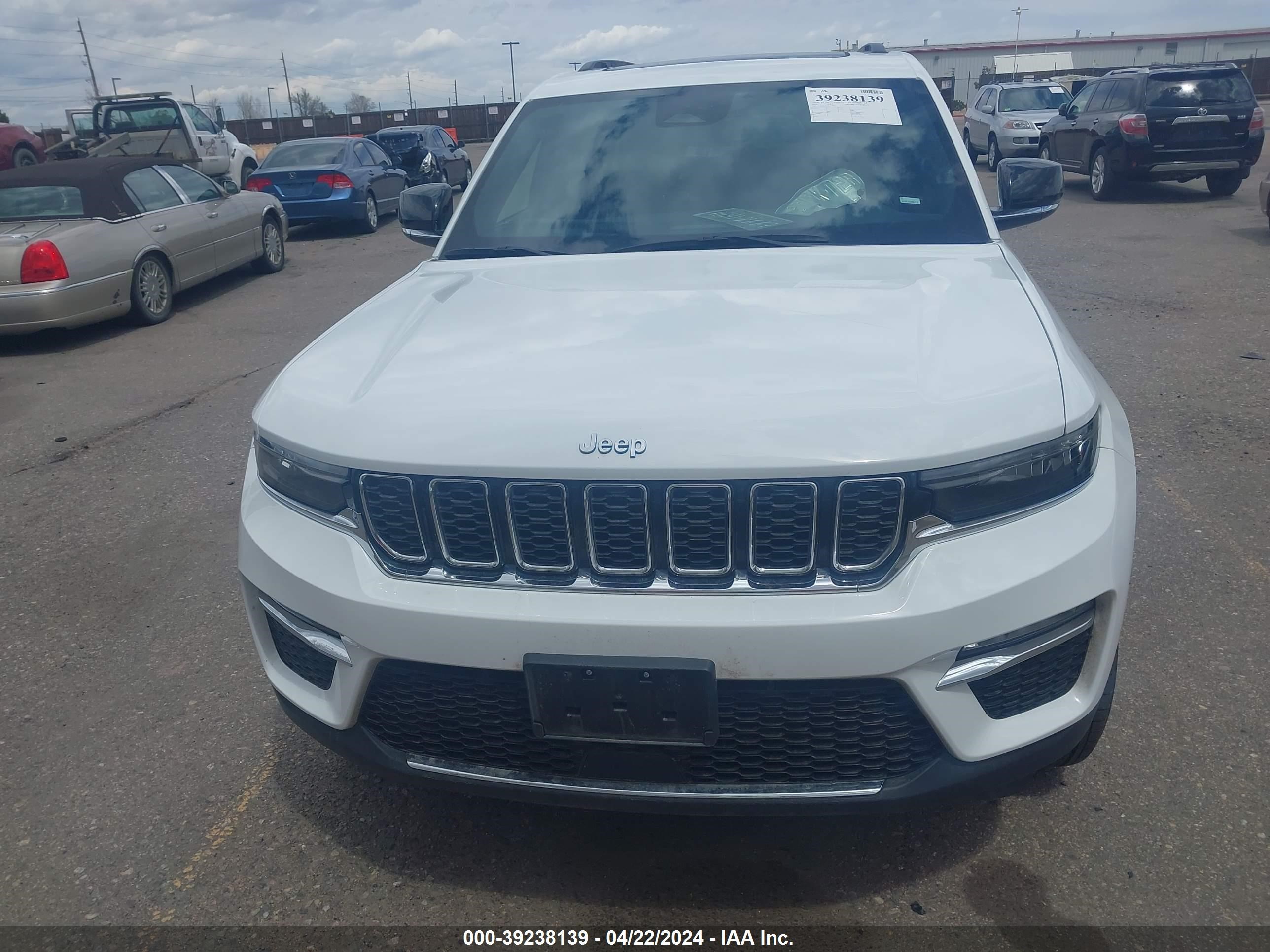 Photo 11 VIN: 1C4RJYB69R8515937 - JEEP GRAND CHEROKEE 