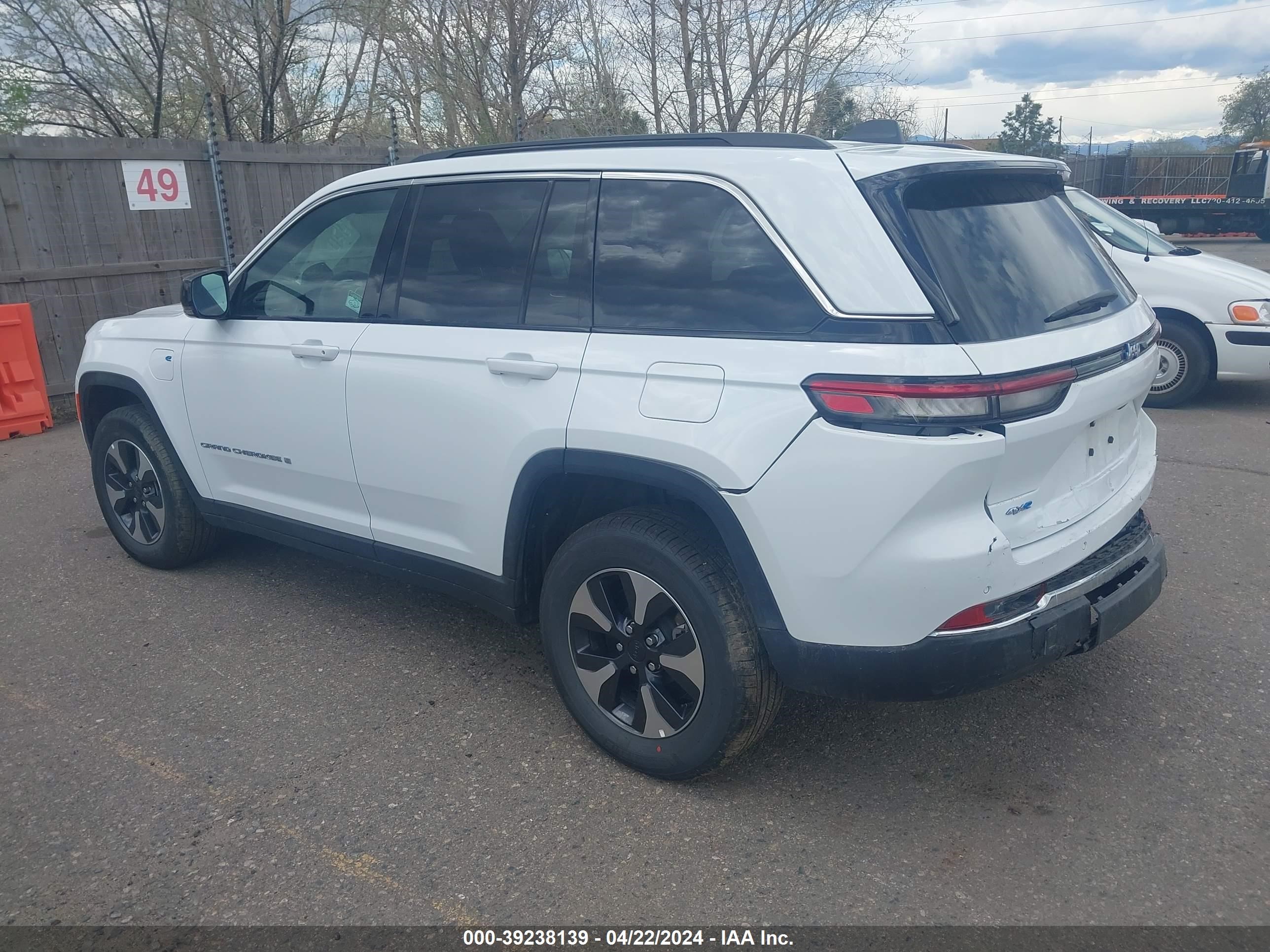 Photo 2 VIN: 1C4RJYB69R8515937 - JEEP GRAND CHEROKEE 