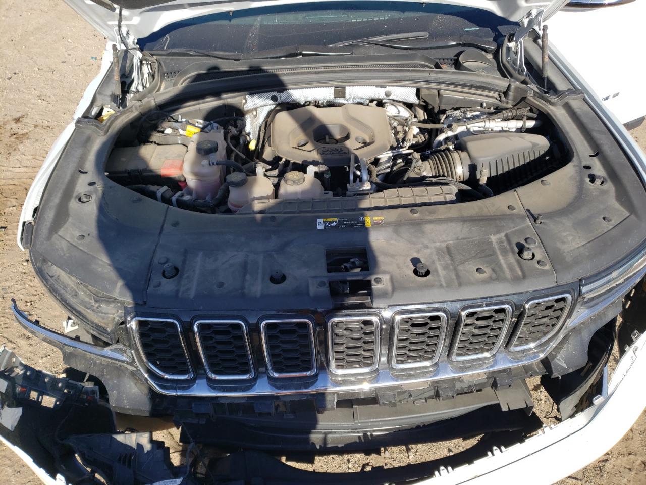 Photo 11 VIN: 1C4RJYB6XN8717261 - JEEP GRAND CHEROKEE 