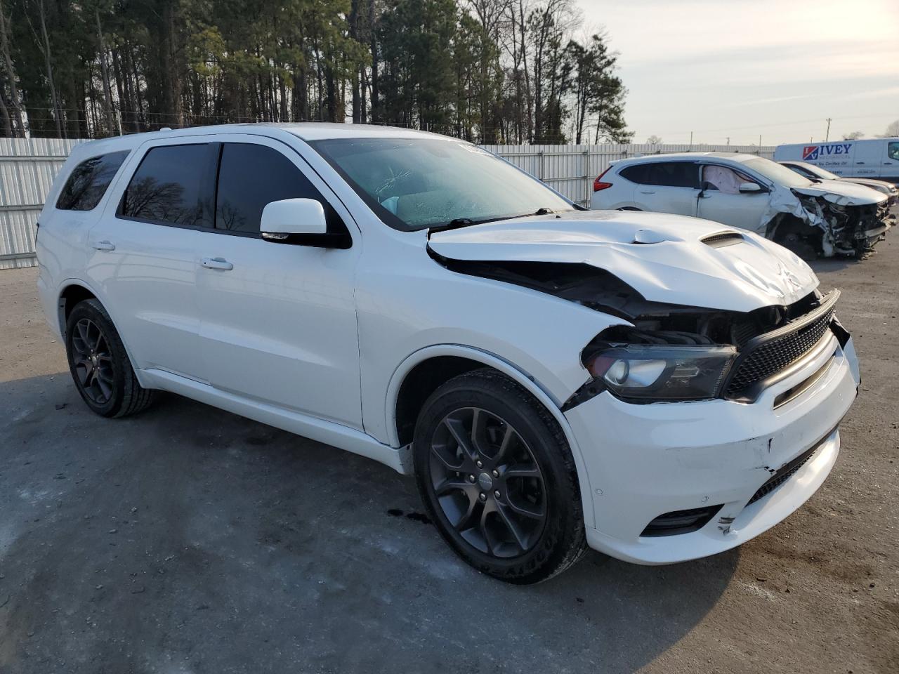 Photo 3 VIN: 1C4SDHCT3JC216782 - DODGE DURANGO 