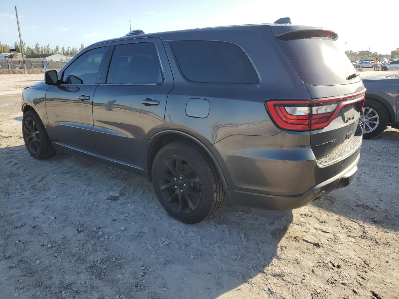 Photo 2 VIN: 1C4SDHCTXJC451700 - DODGE DURANGO 