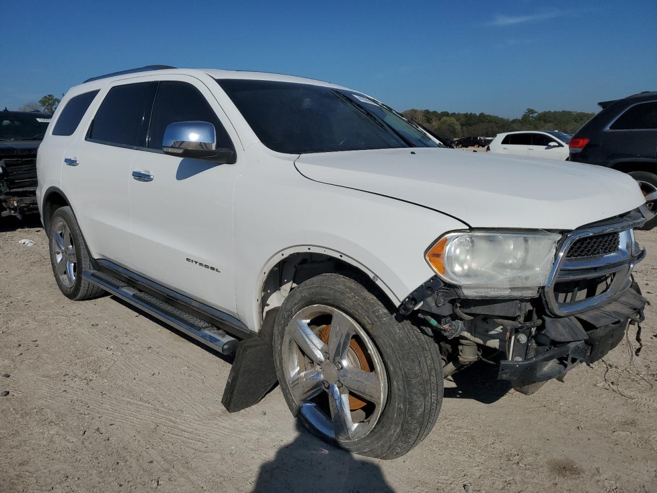 Photo 3 VIN: 1C4SDHET7DC510199 - DODGE DURANGO 