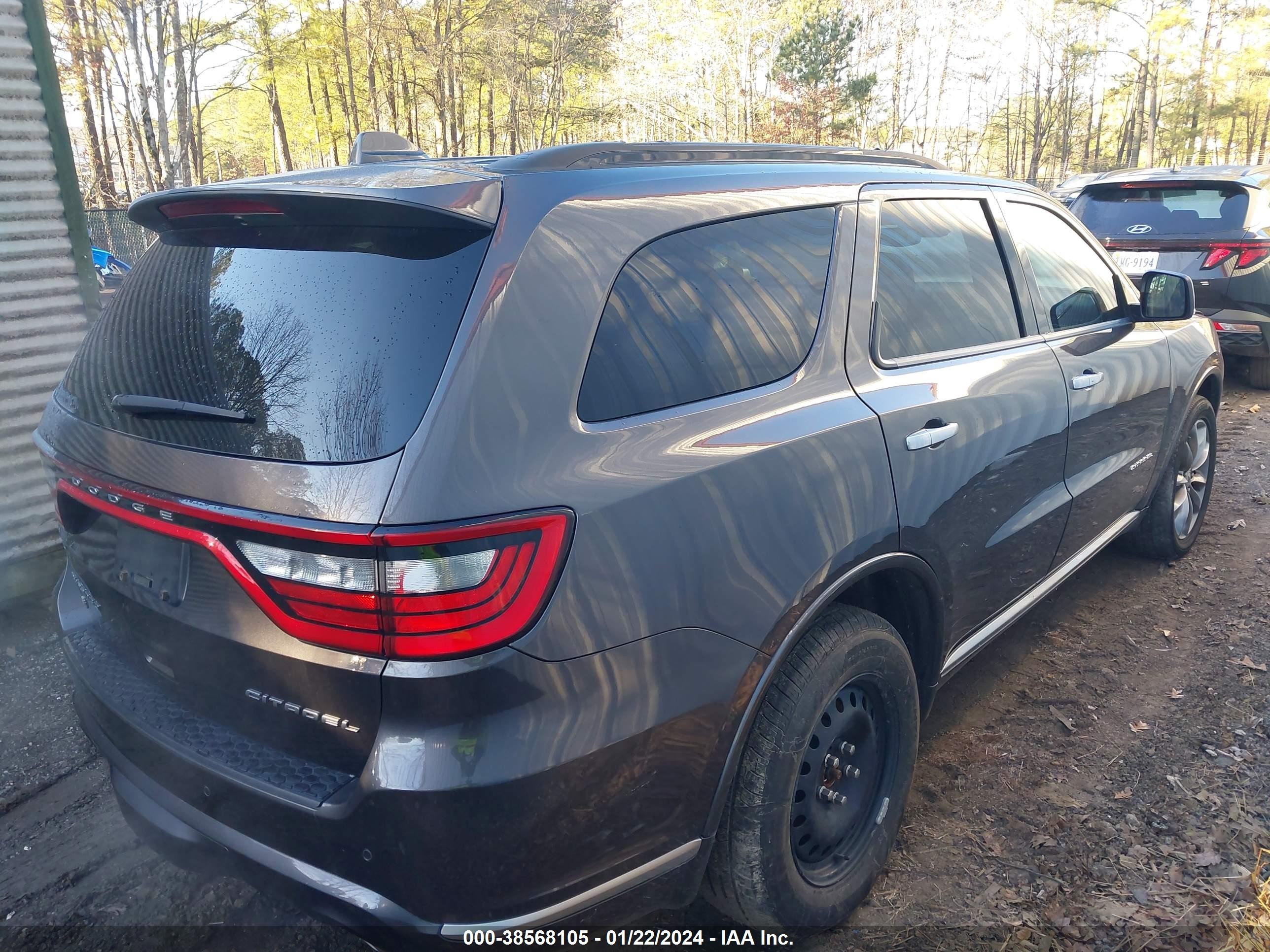 Photo 3 VIN: 1C4SDJET8MC885347 - DODGE DURANGO 