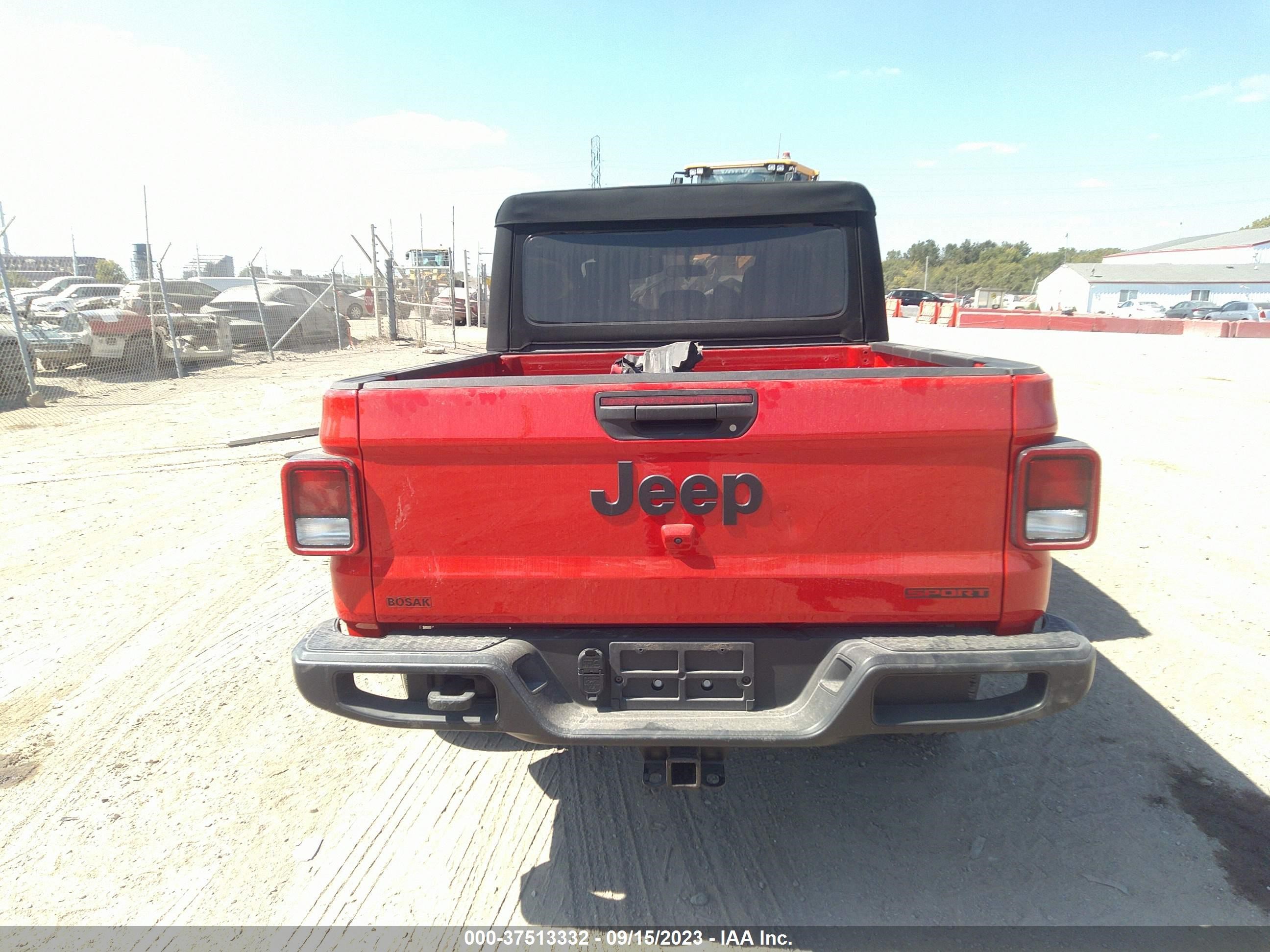 Photo 15 VIN: 1C6HJTAG0LL131128 - JEEP GLADIATOR 