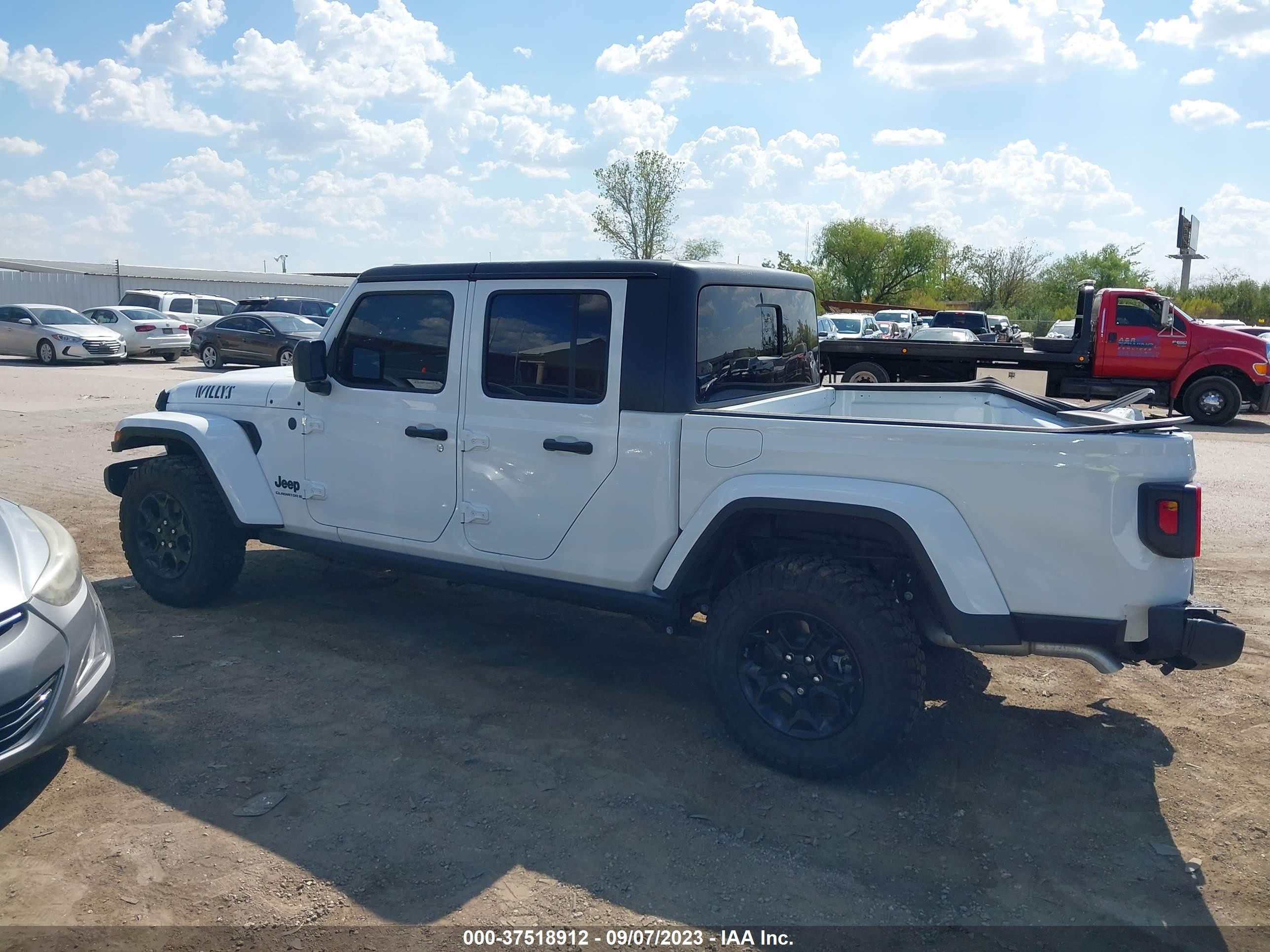 Photo 14 VIN: 1C6HJTAG0PL552580 - JEEP GLADIATOR 