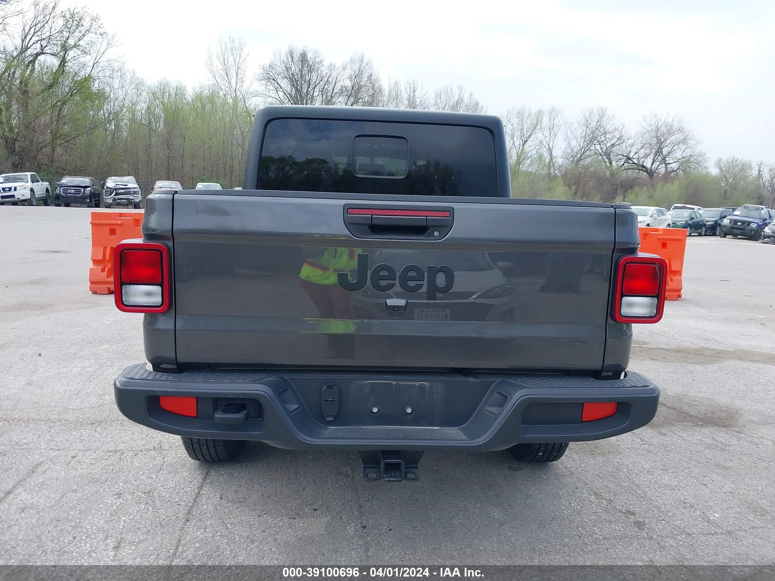 Photo 16 VIN: 1C6HJTAG1PL535108 - JEEP GLADIATOR 