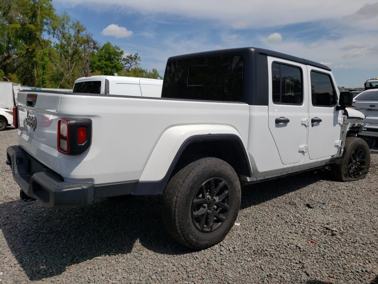 Photo 2 VIN: 1C6HJTAG2NL124751 - JEEP GLADIATOR 