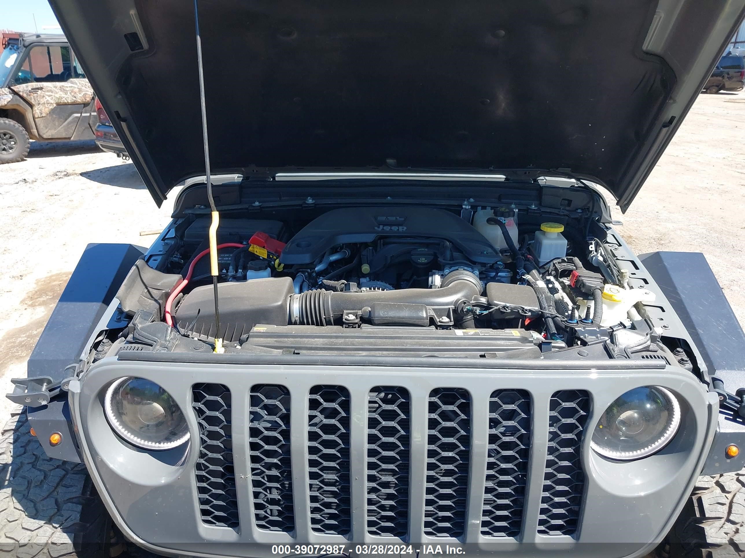 Photo 9 VIN: 1C6HJTAG4ML570589 - JEEP GLADIATOR 