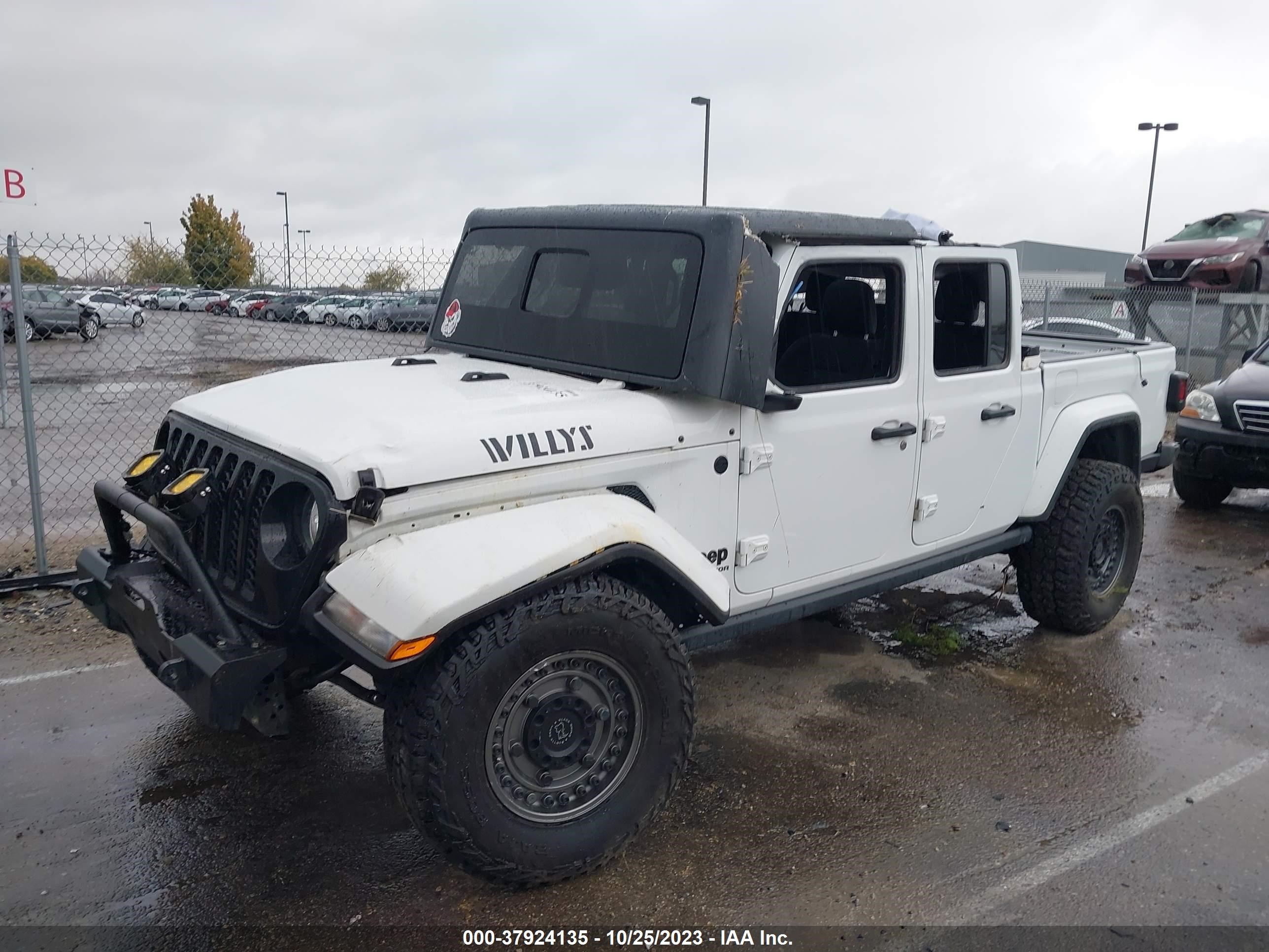 Photo 1 VIN: 1C6HJTAG8ML570692 - JEEP GLADIATOR 