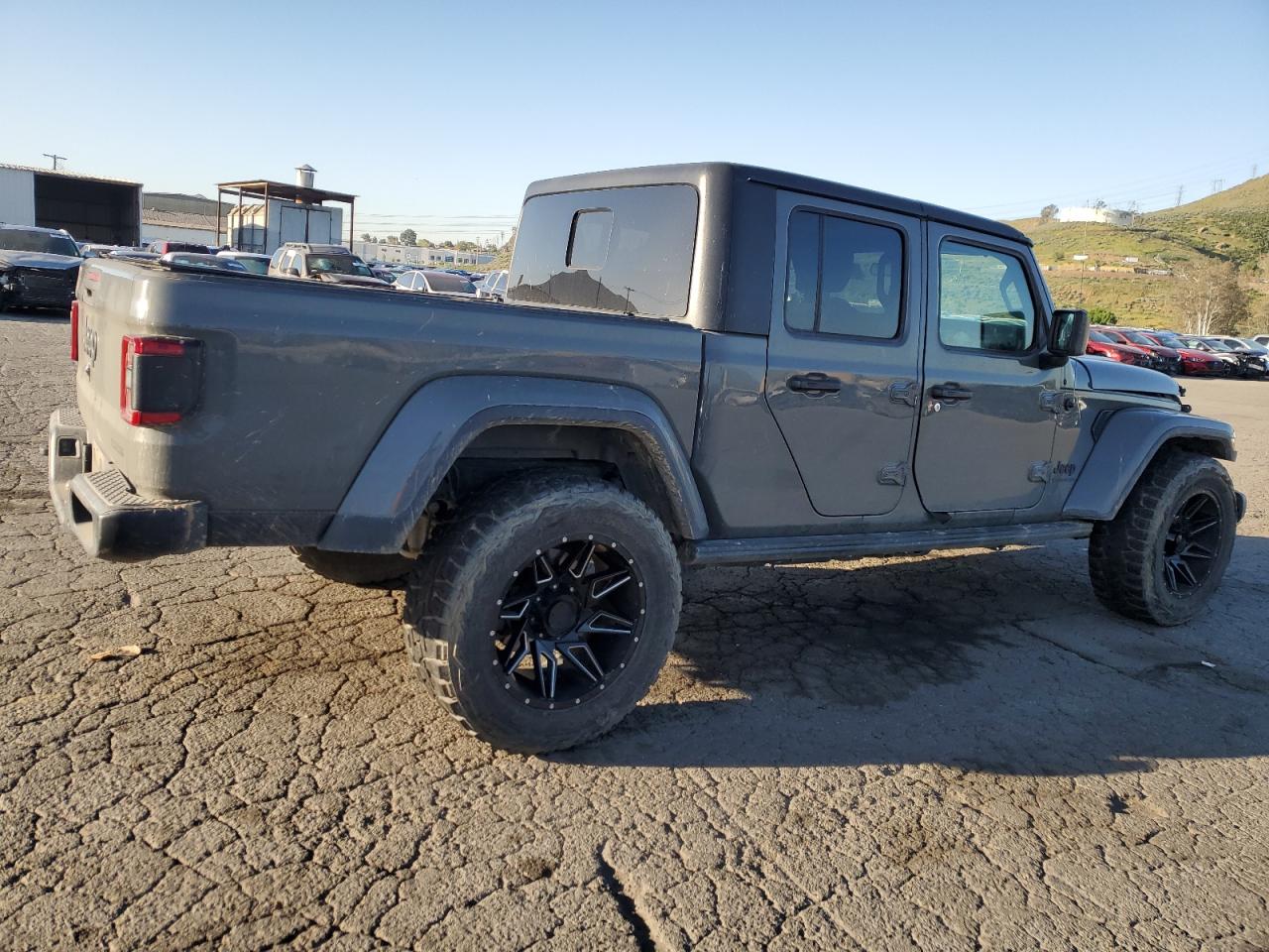 Photo 2 VIN: 1C6HJTAG9LL173944 - JEEP GLADIATOR 