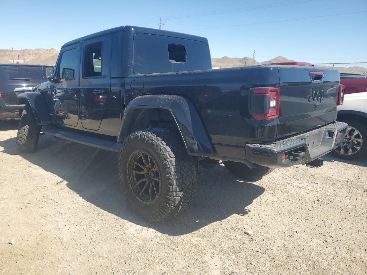 Photo 1 VIN: 1C6HJTFG0ML608201 - JEEP GLADIATOR 