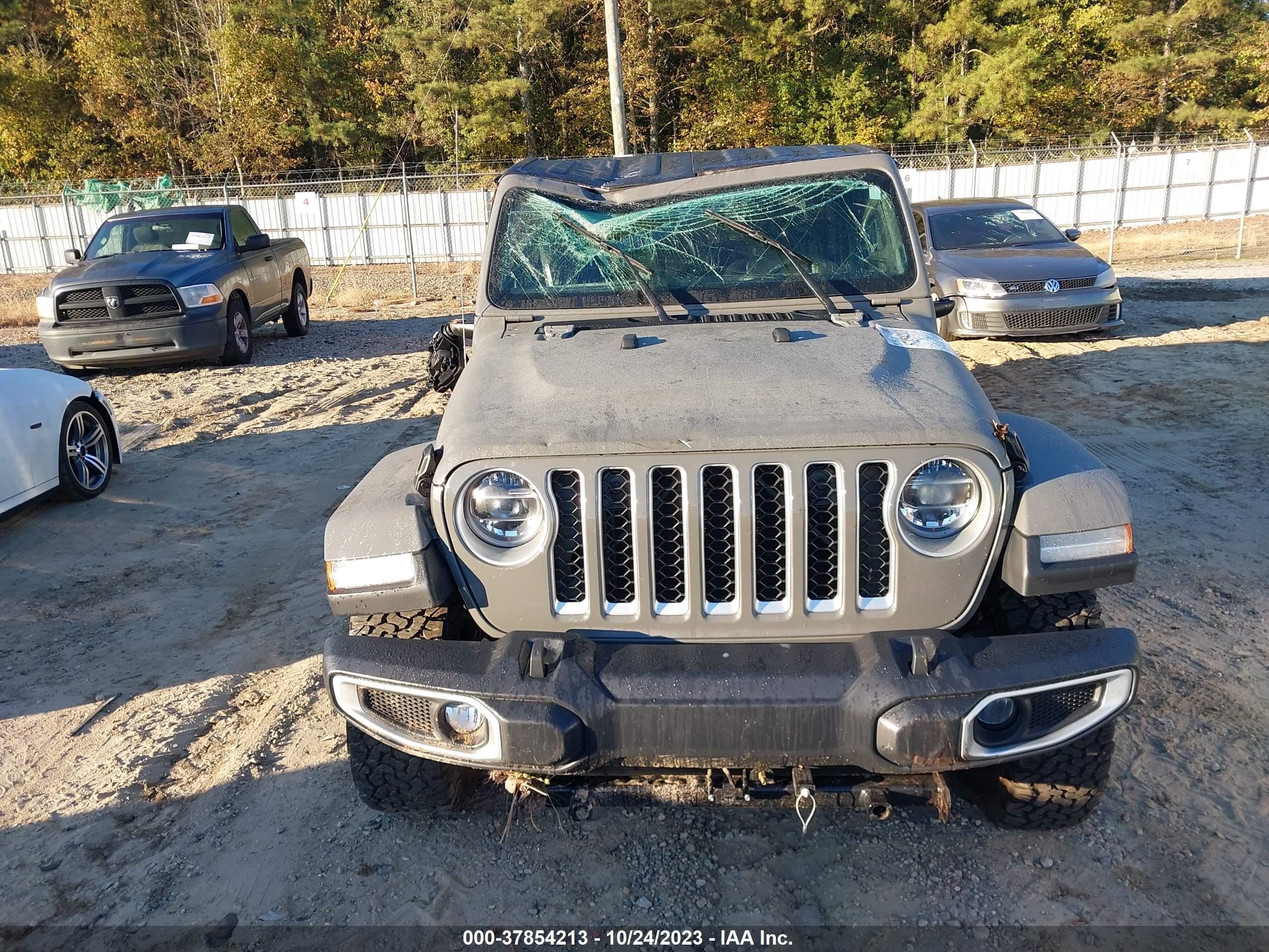 Photo 11 VIN: 1C6HJTFG1LL194103 - JEEP GLADIATOR 