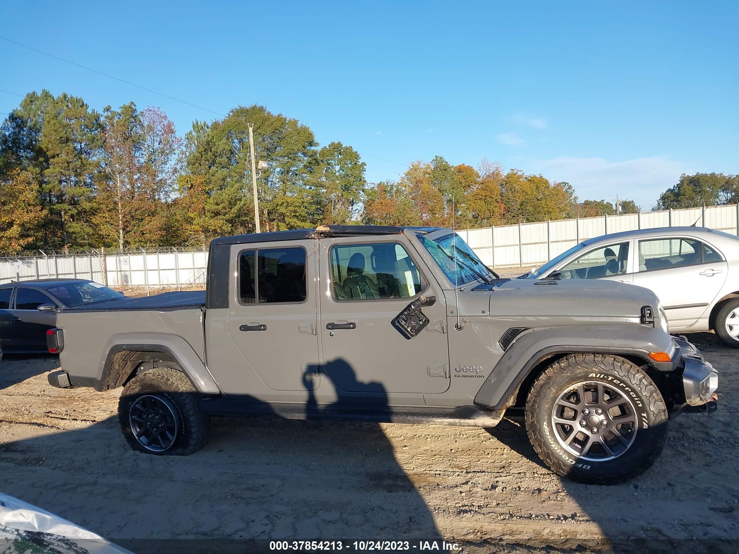 Photo 12 VIN: 1C6HJTFG1LL194103 - JEEP GLADIATOR 