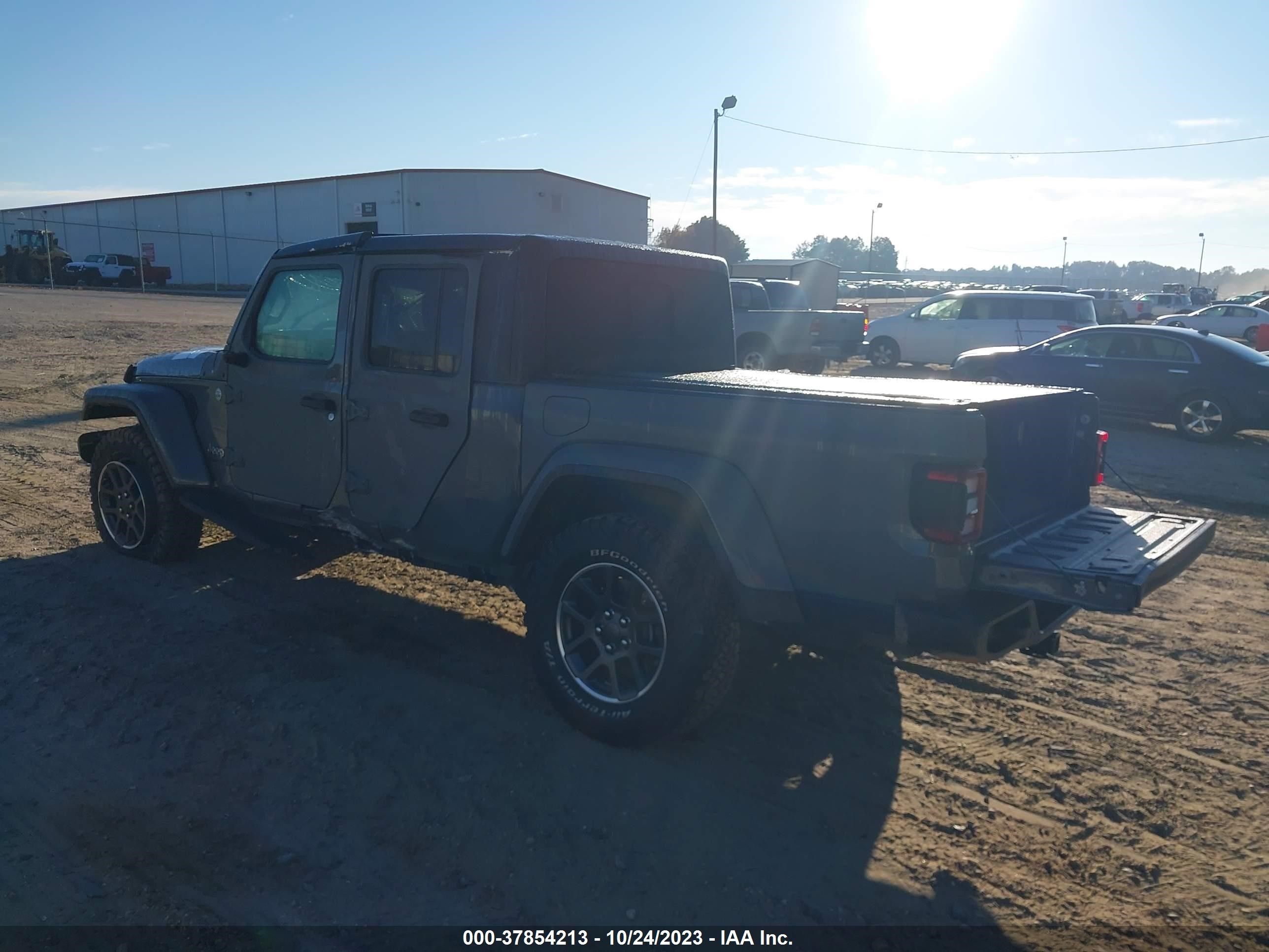 Photo 2 VIN: 1C6HJTFG1LL194103 - JEEP GLADIATOR 