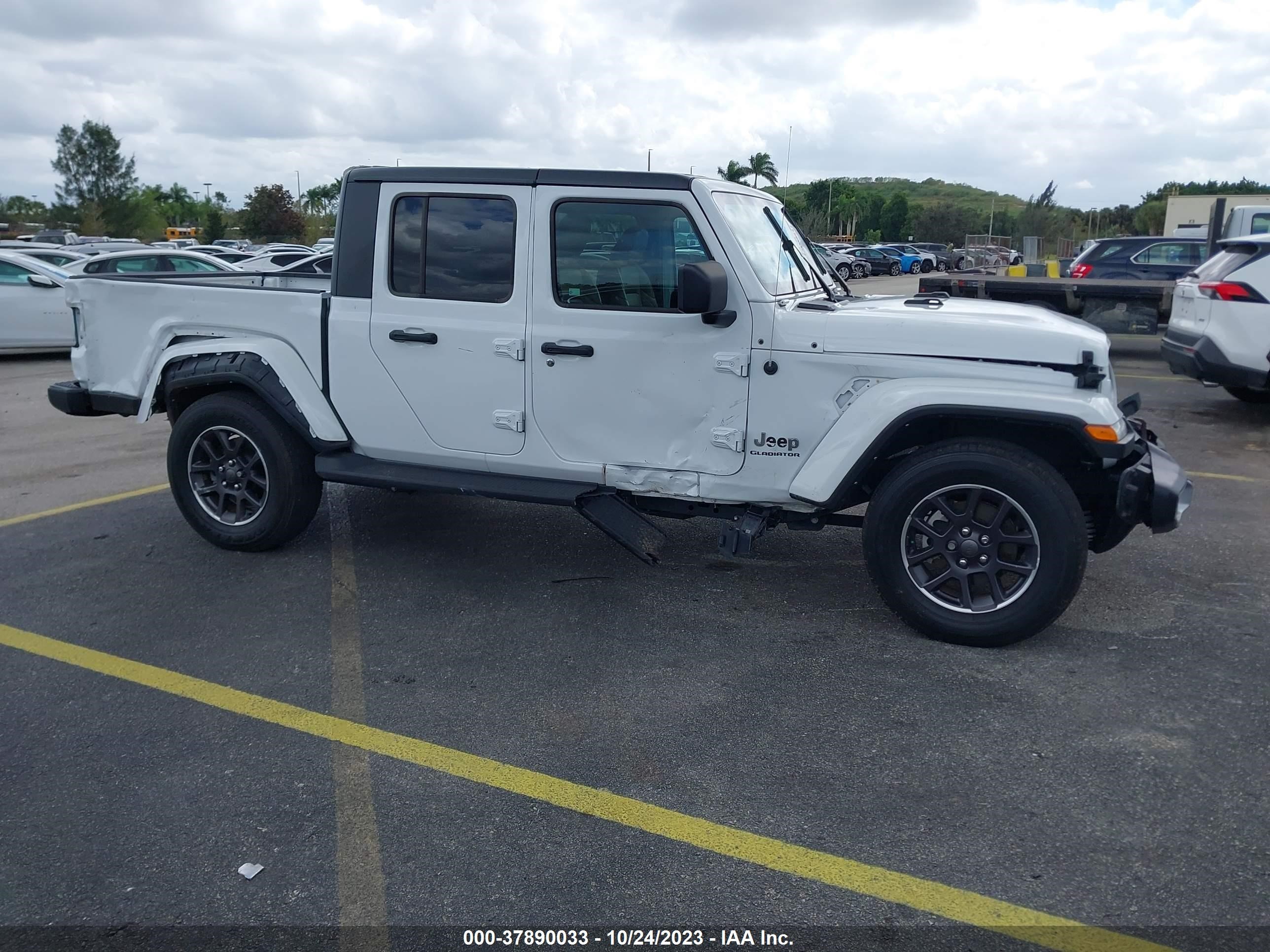 Photo 12 VIN: 1C6HJTFG8NL104318 - JEEP GLADIATOR 