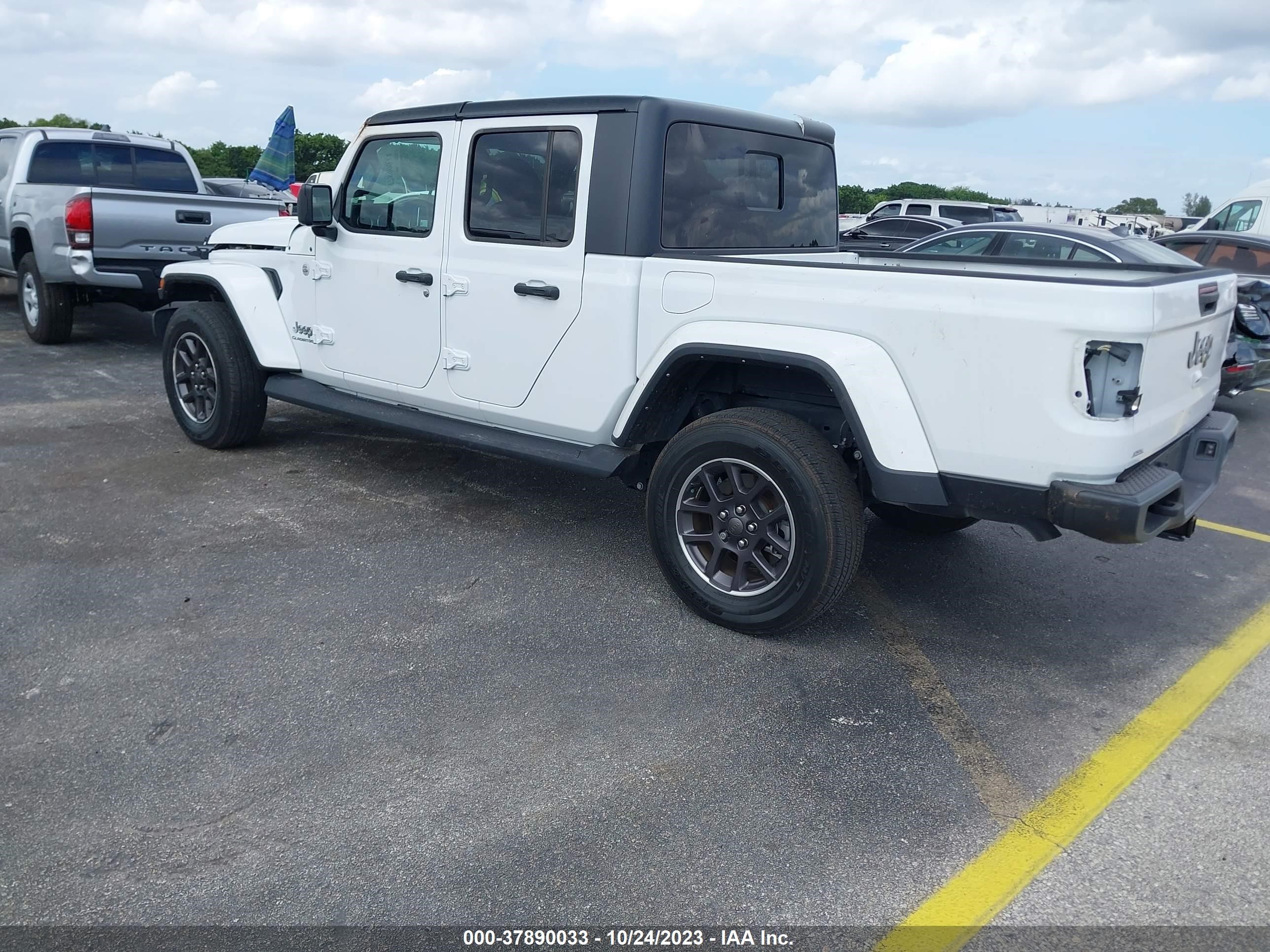 Photo 2 VIN: 1C6HJTFG8NL104318 - JEEP GLADIATOR 