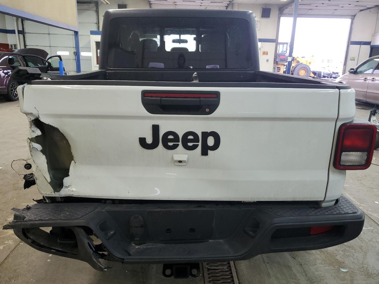 Photo 5 VIN: 1C6JJTAG0NL115497 - JEEP GLADIATOR 