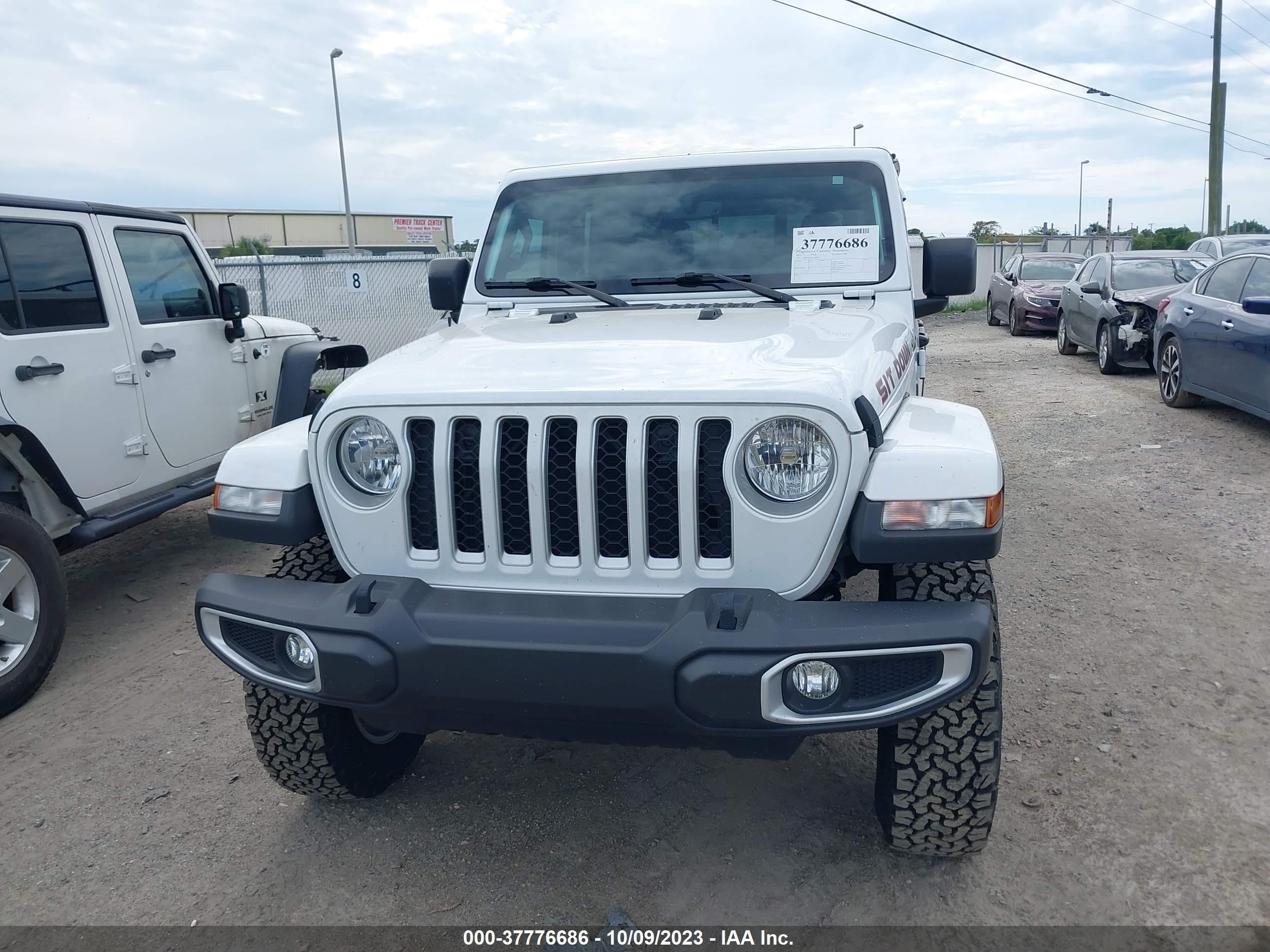 Photo 11 VIN: 1C6JJTFM1NL125647 - JEEP GLADIATOR 