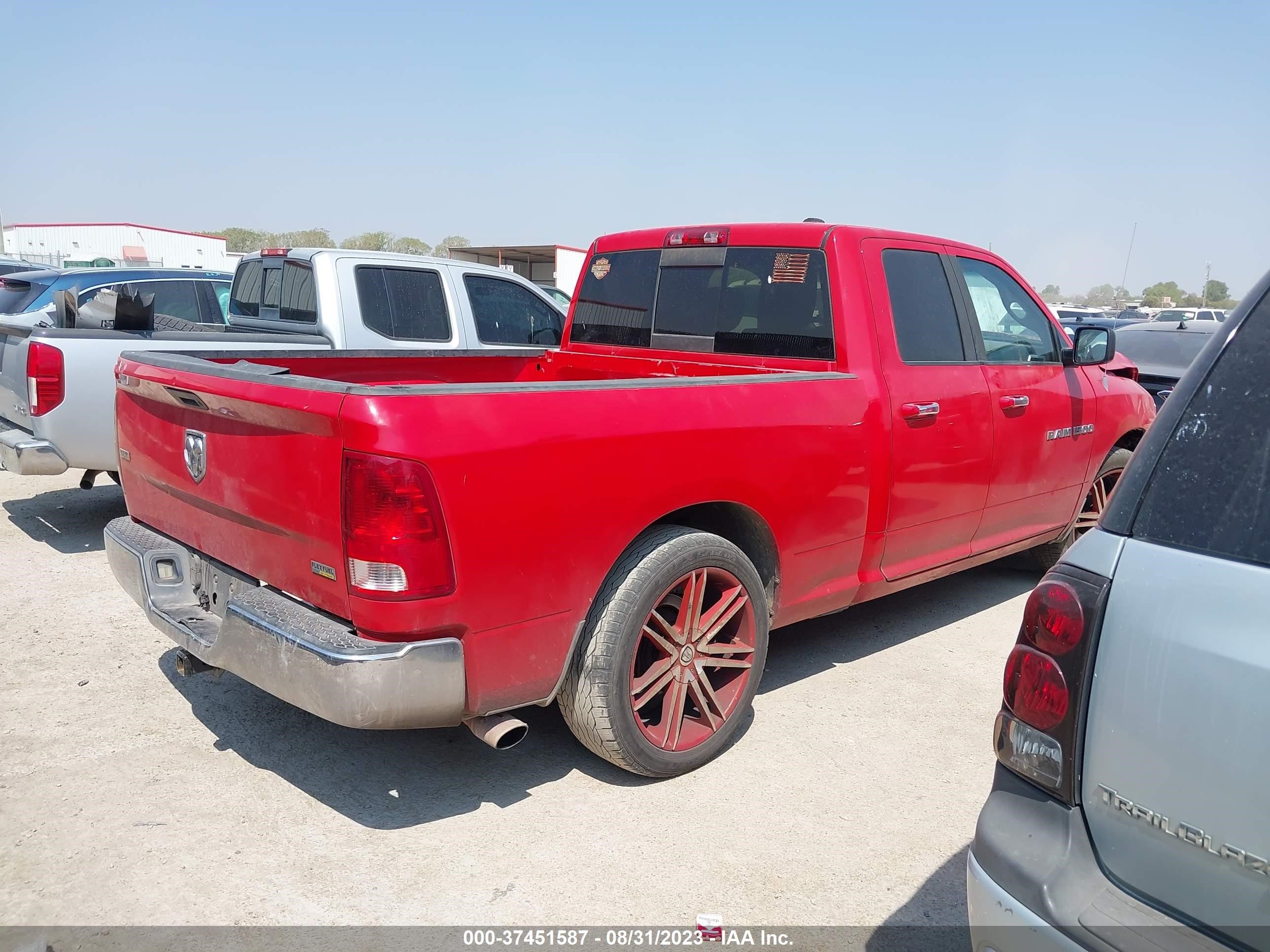 Photo 3 VIN: 1C6RD6GP4CS115797 - RAM 1500 