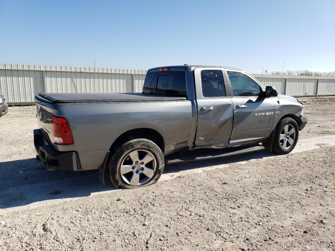 Photo 2 VIN: 1C6RD6GT6CS145641 - DODGE RAM 