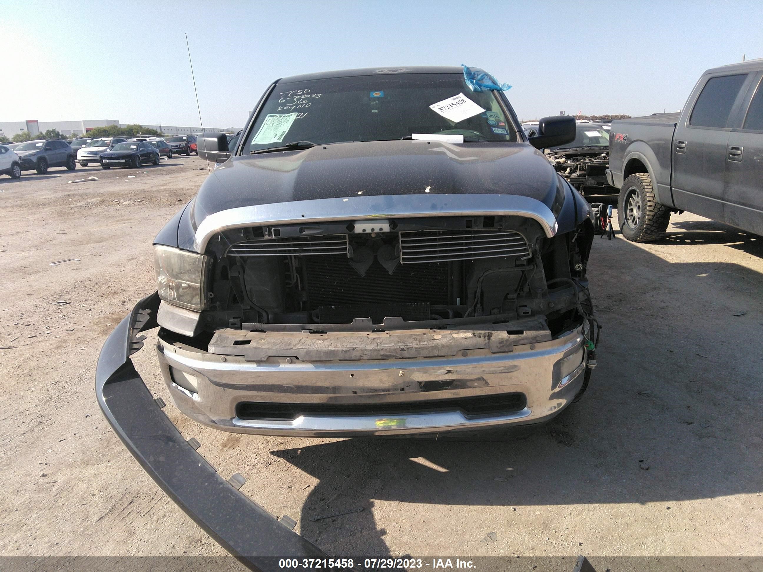 Photo 11 VIN: 1C6RD6LT1CS323526 - RAM 1500 