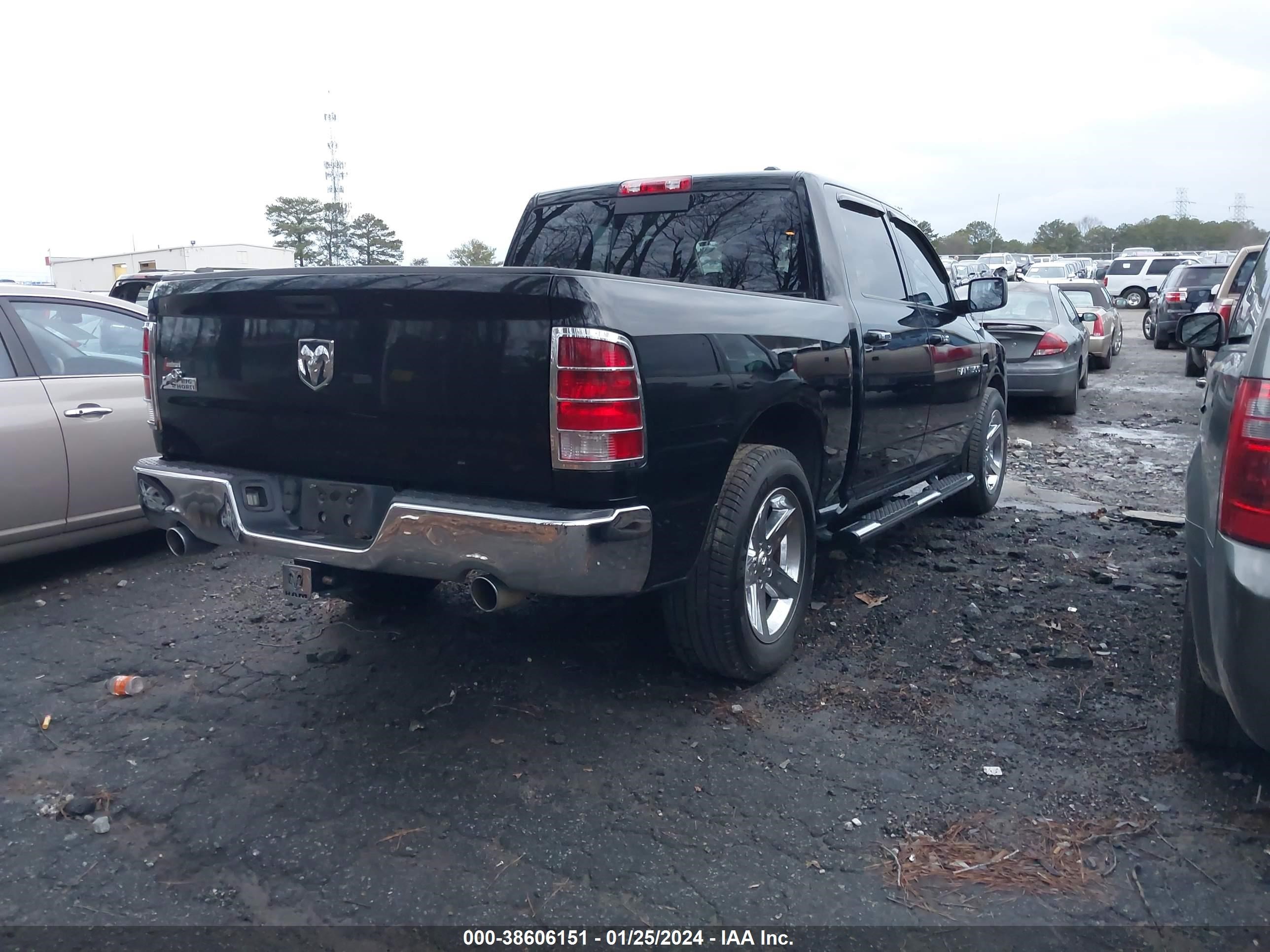 Photo 3 VIN: 1C6RD6LT9CS331728 - RAM 1500 