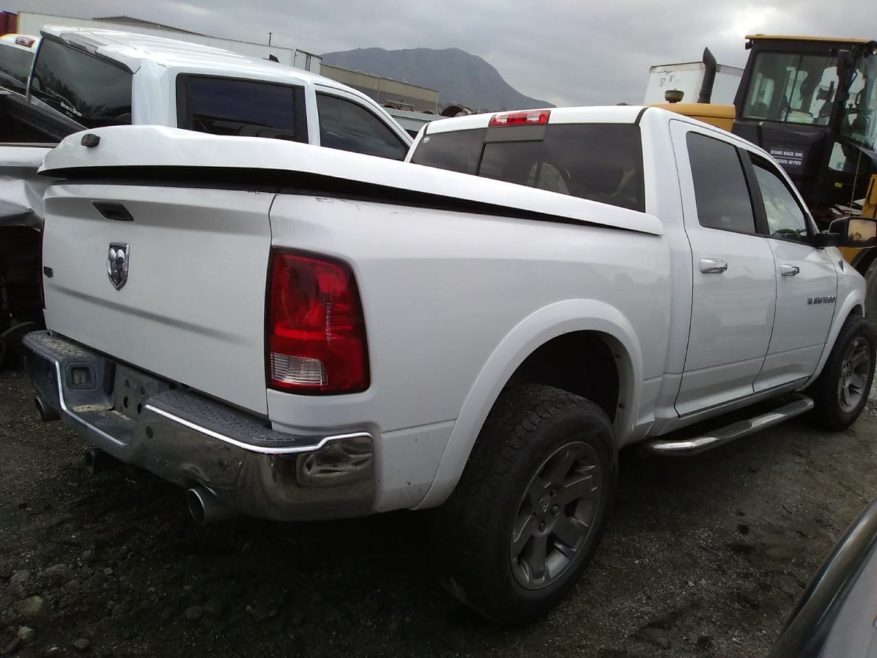 Photo 2 VIN: 1C6RD6NT9CS334285 - DODGE RAM 