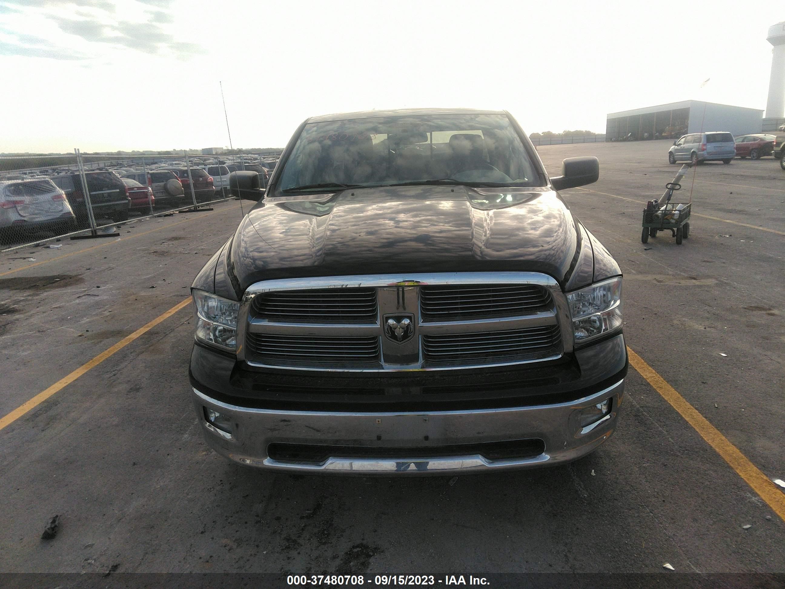 Photo 11 VIN: 1C6RD7GT5CS229844 - RAM 1500 