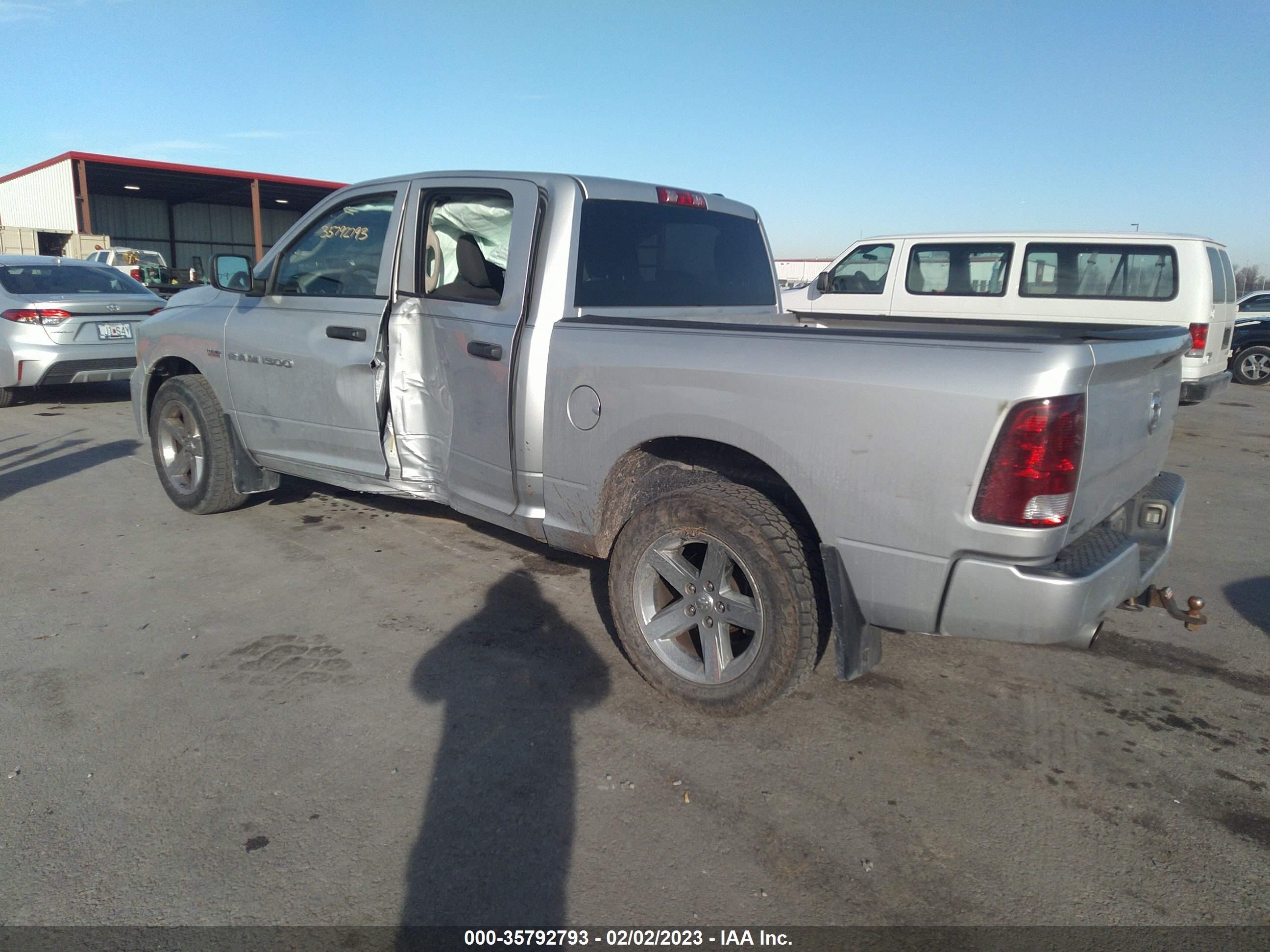 Photo 2 VIN: 1C6RD7KT8CS200989 - RAM 1500 