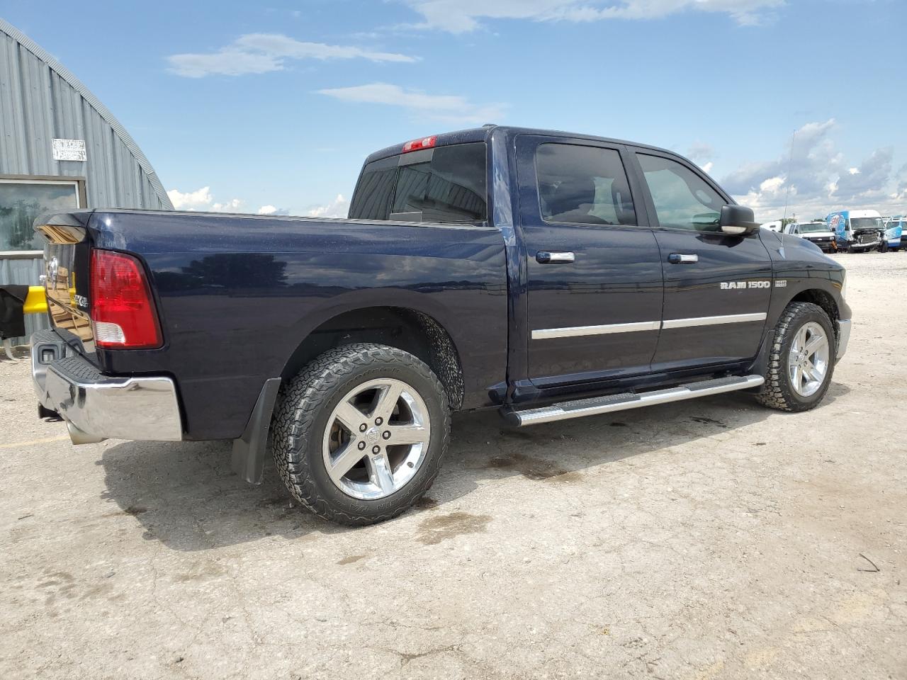 Photo 2 VIN: 1C6RD7LT1CS339599 - DODGE RAM 