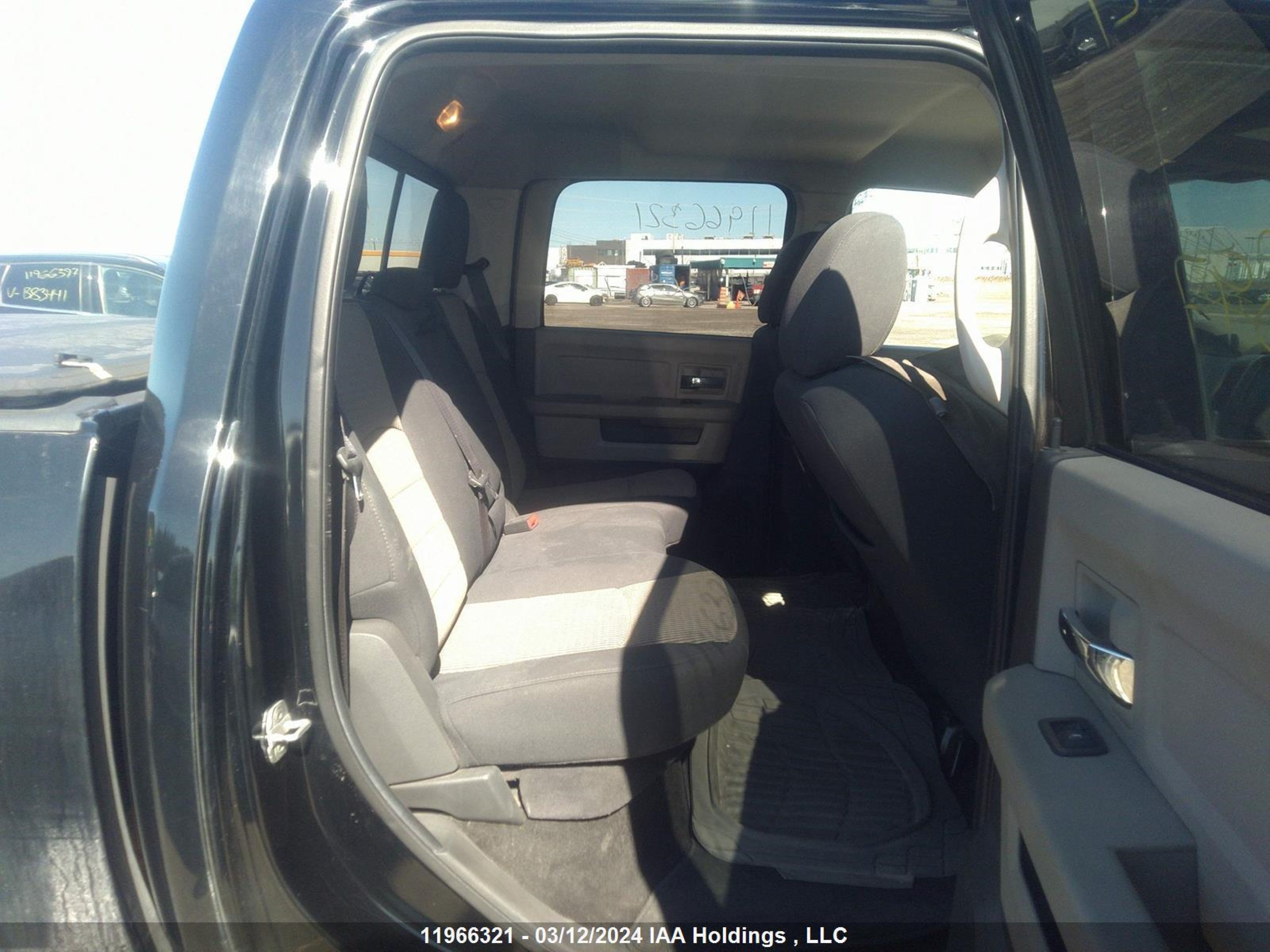 Photo 7 VIN: 1C6RD7LT2CS136897 - DODGE RAM 